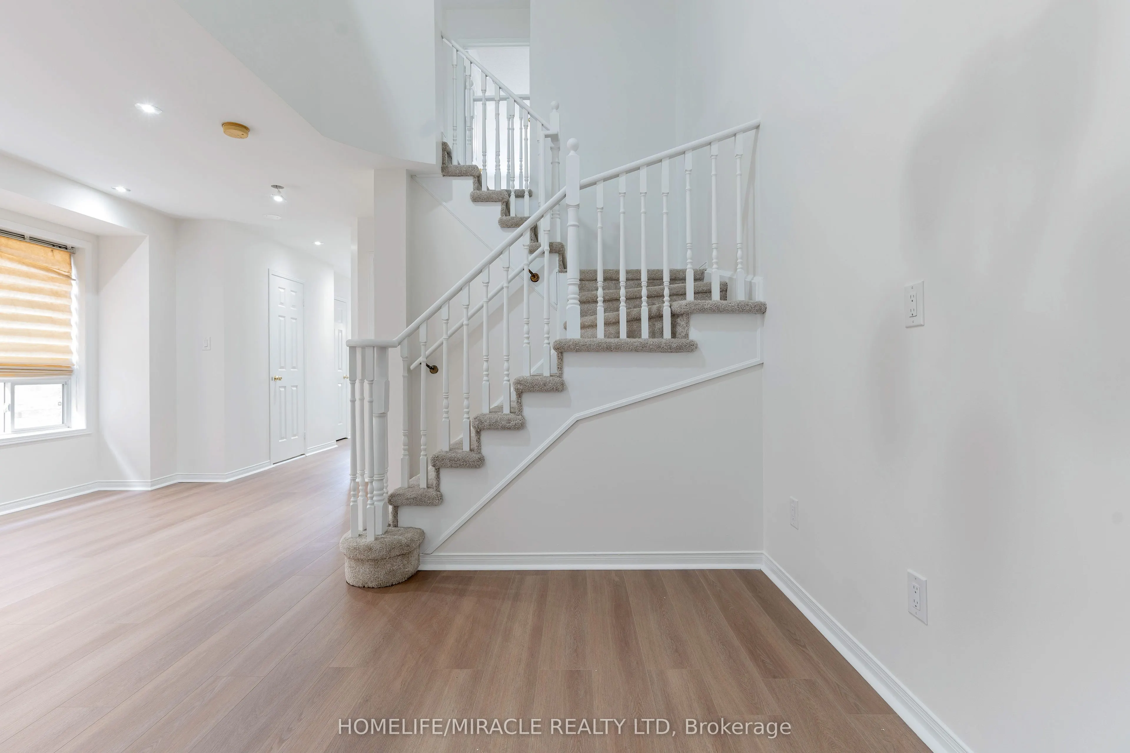 4191 Goldenrod Crescent