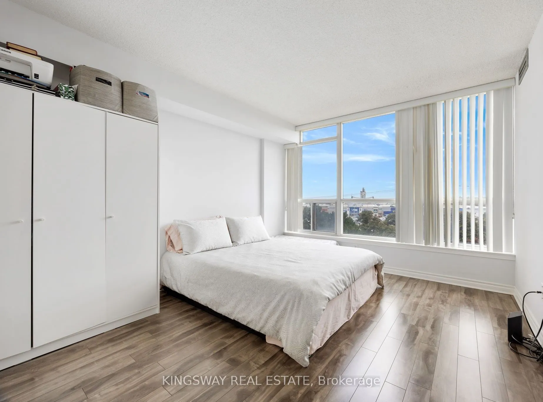 12 Laurelcrest Street #507