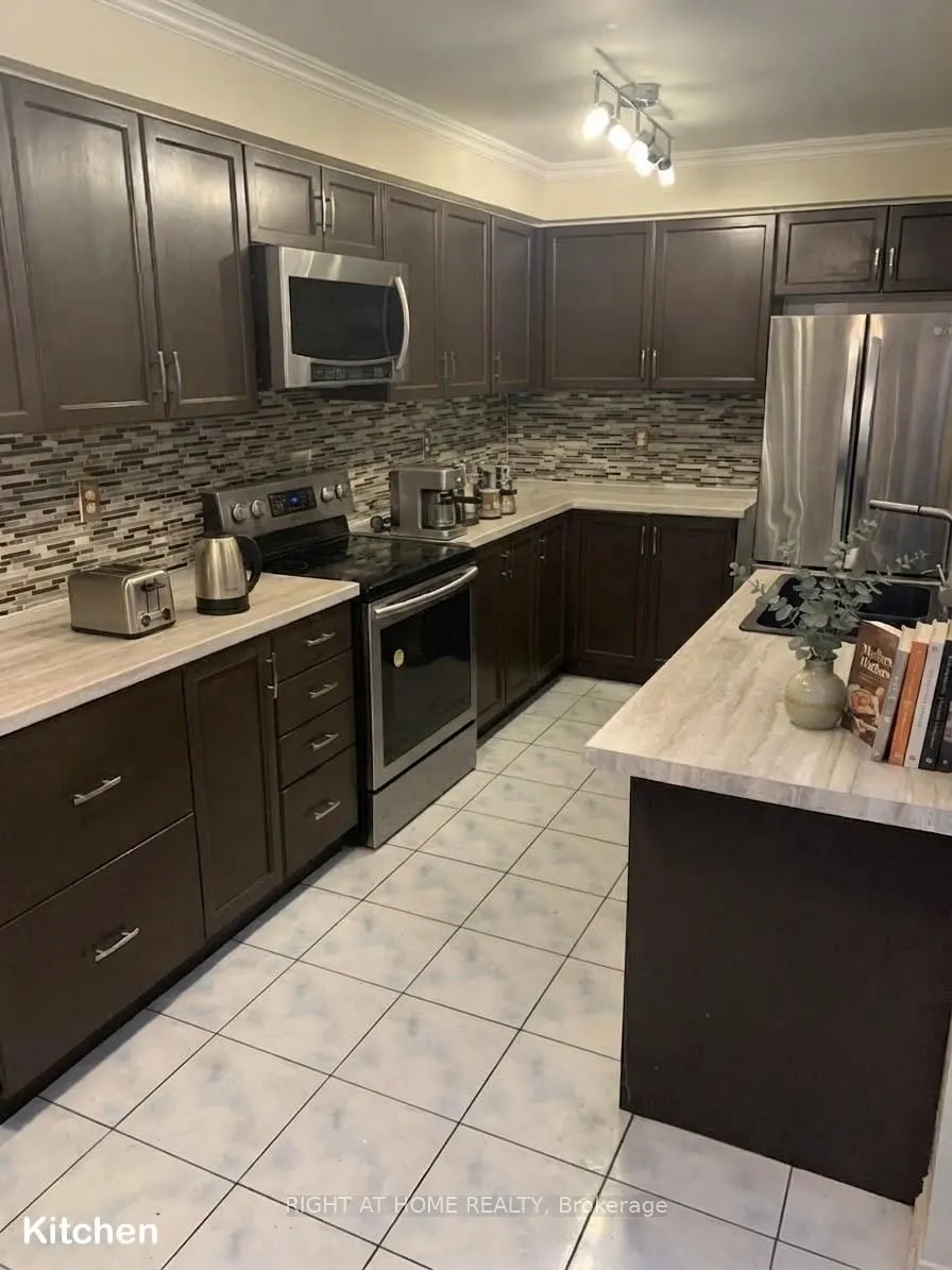 2665 Thomas Street #34