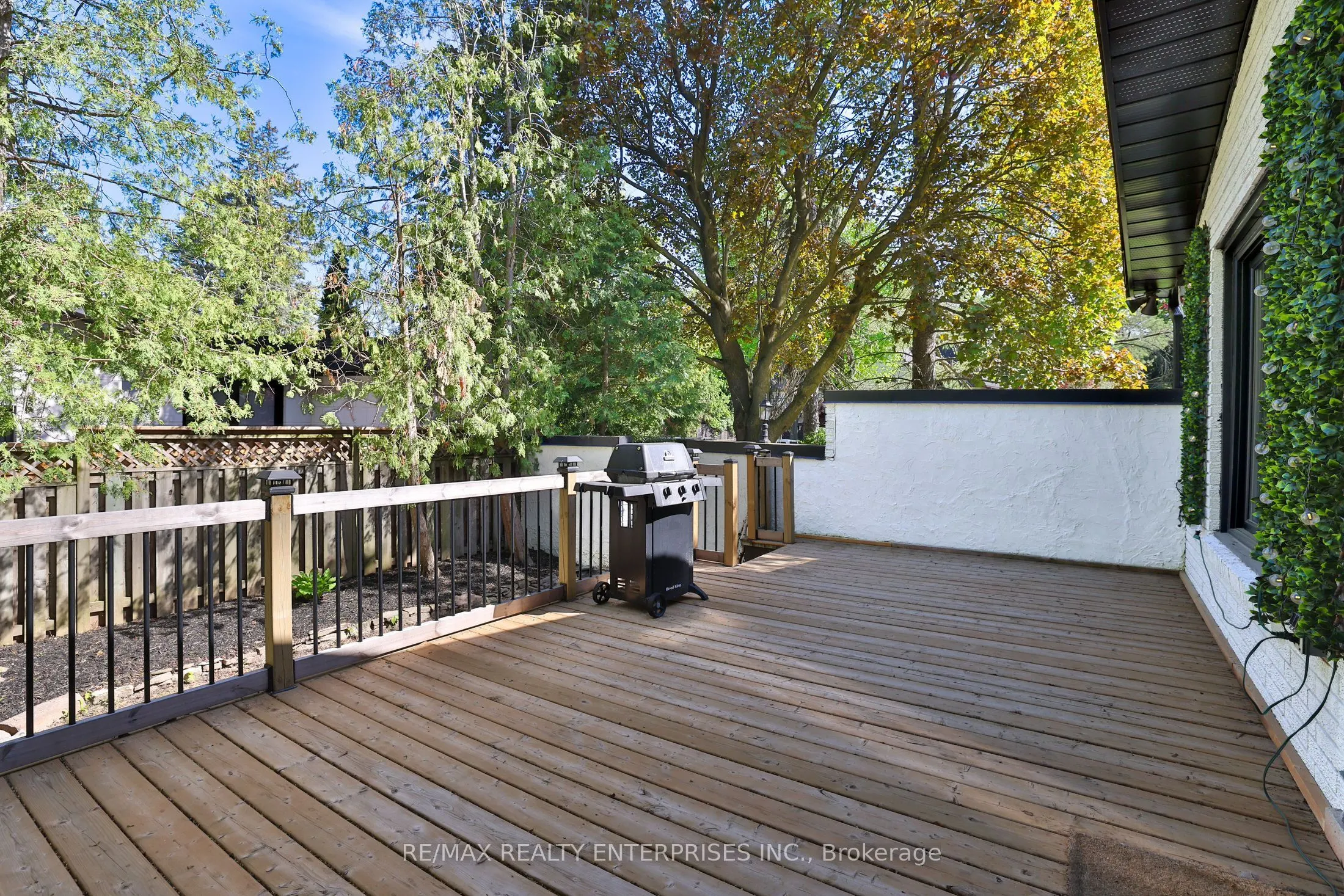 625 Sir Richards Road
