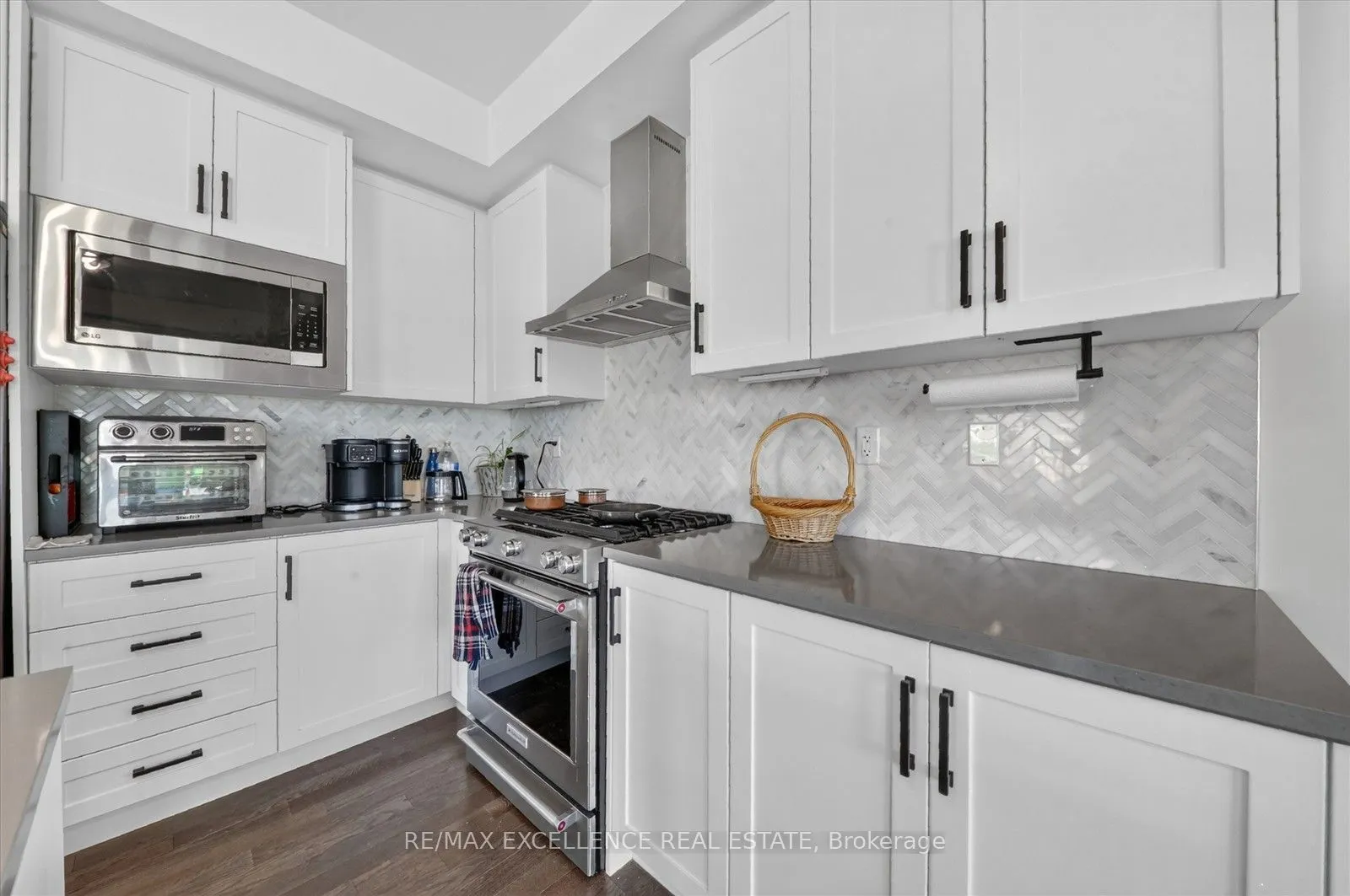 1260 Restivo Lane