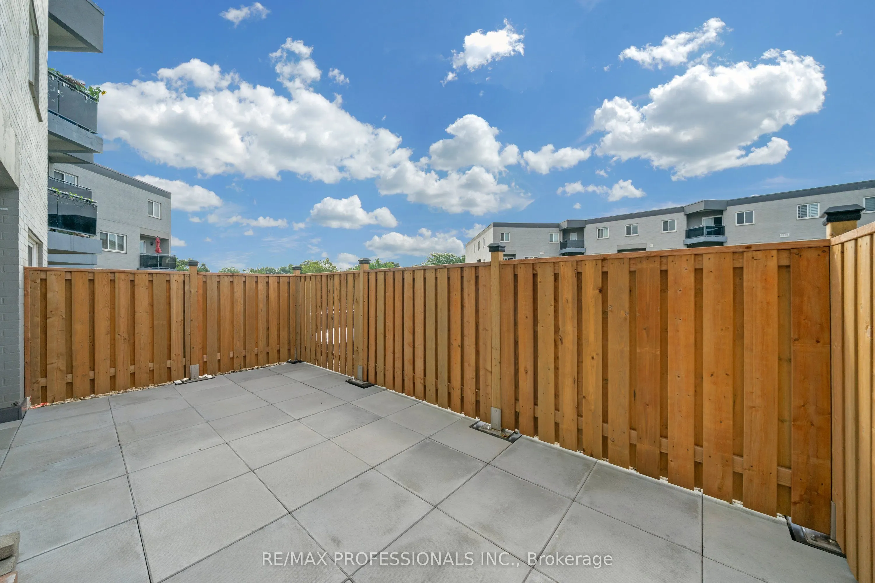 2001 Bonnymede Drive #116