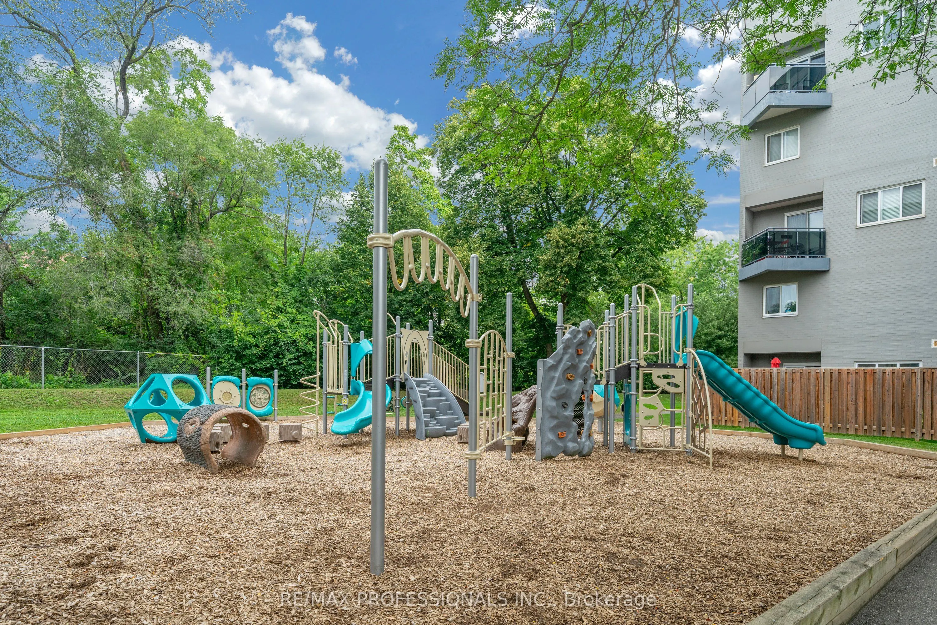 2001 Bonnymede Drive #116