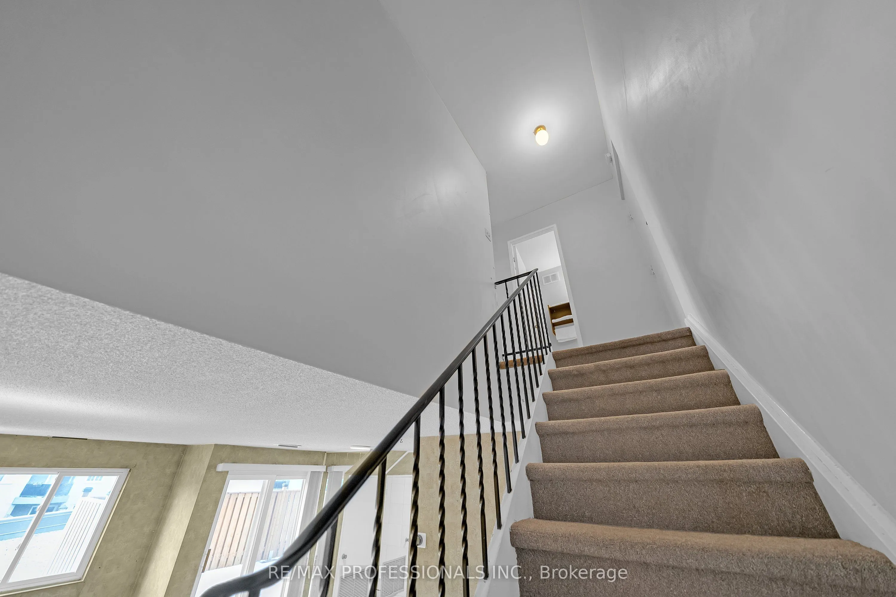 2001 Bonnymede Drive #116