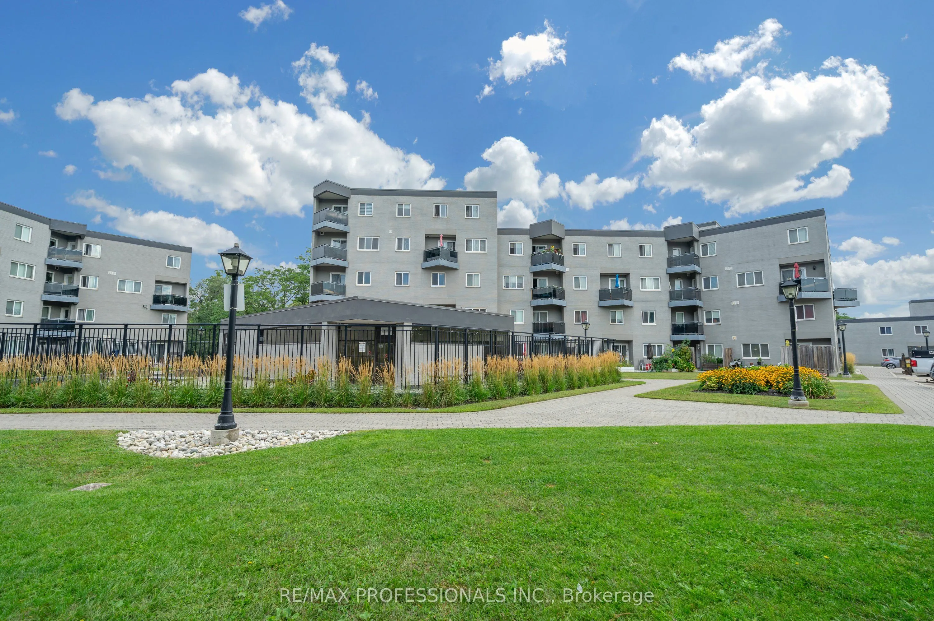 2001 Bonnymede Drive #116