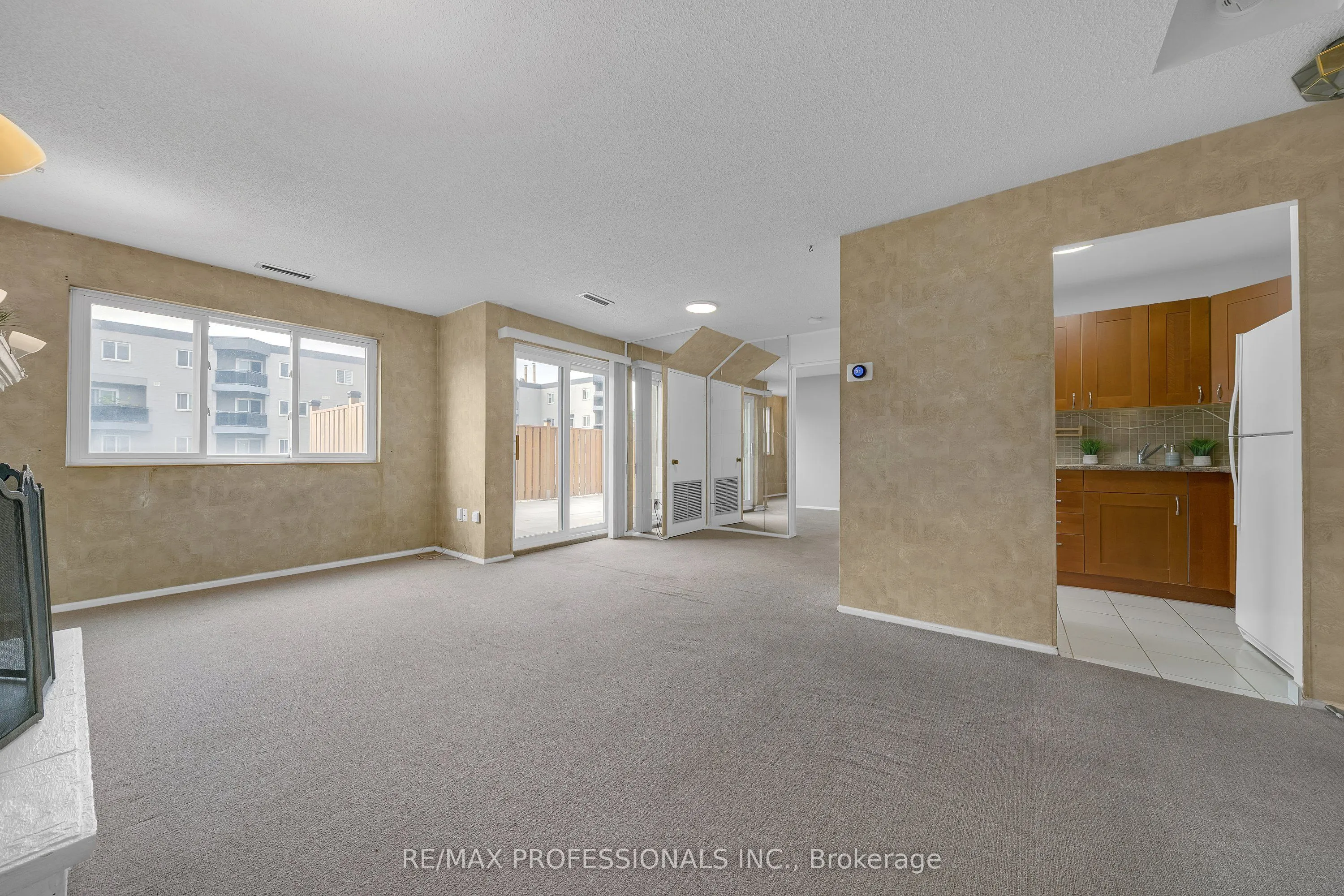 2001 Bonnymede Drive #116