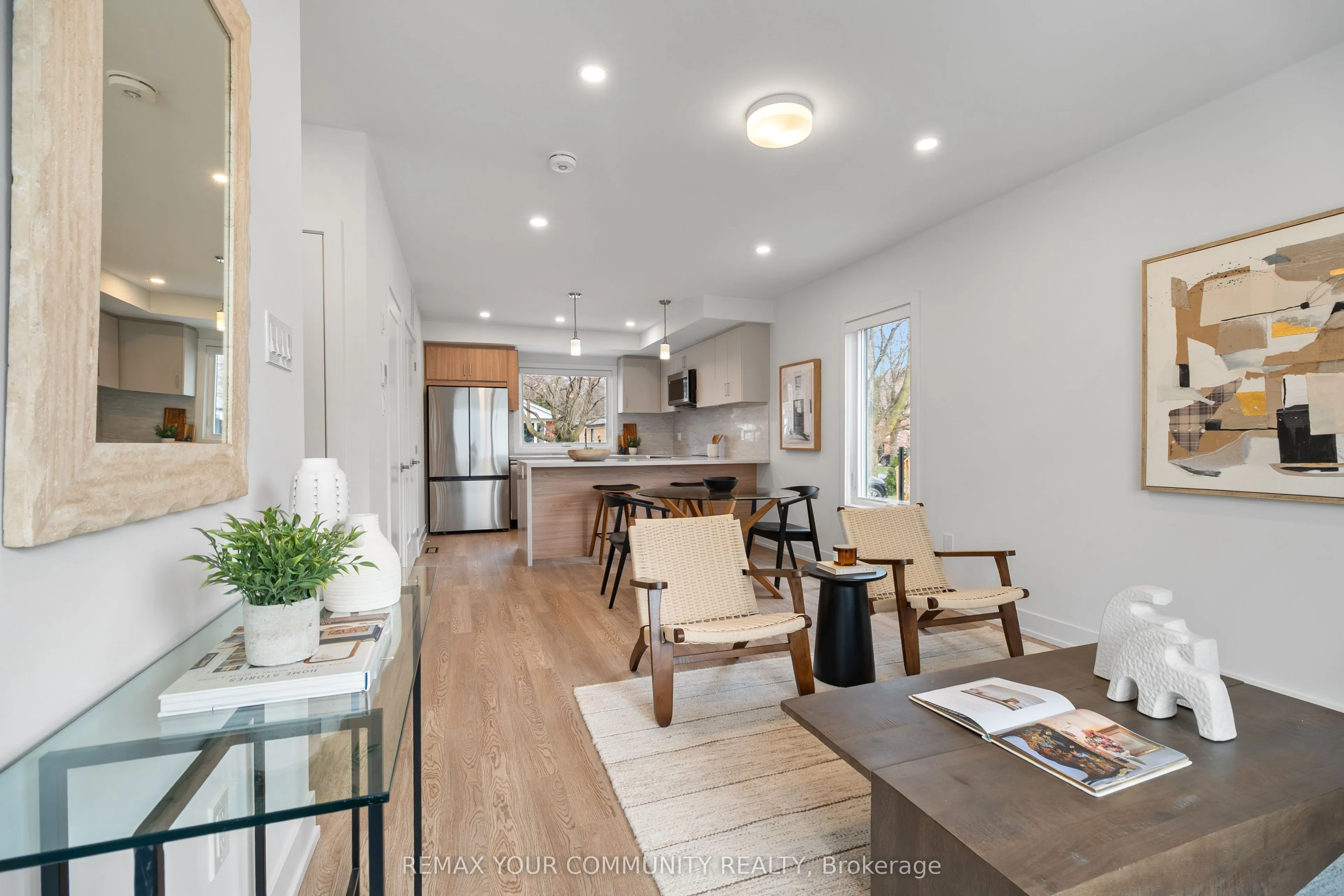 34 Poplar Avenue #2