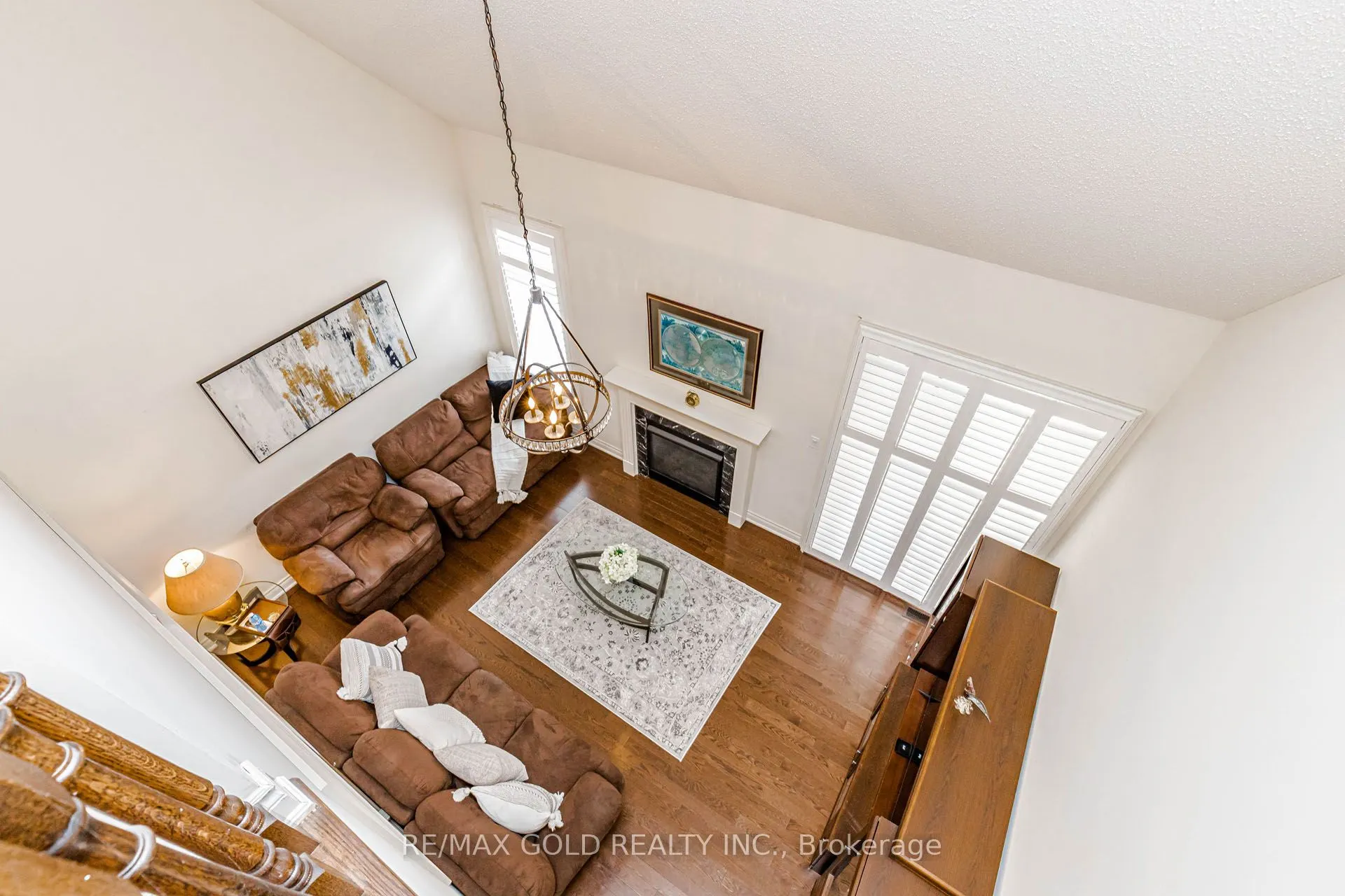 10 Falkland Road