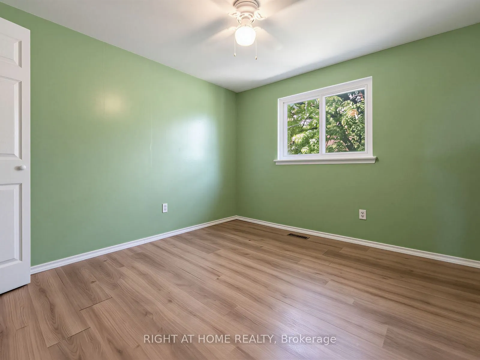 10 Fleetwood Crescent #10