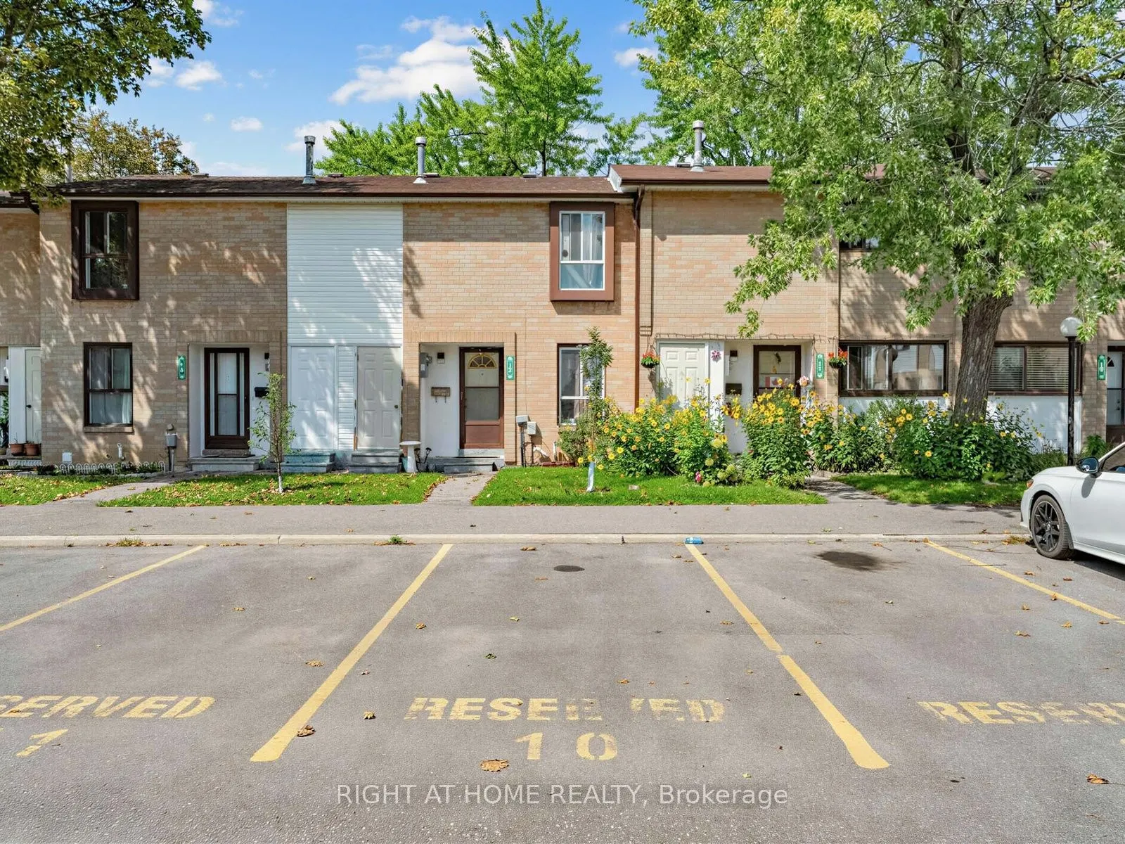 10 Fleetwood Crescent #10