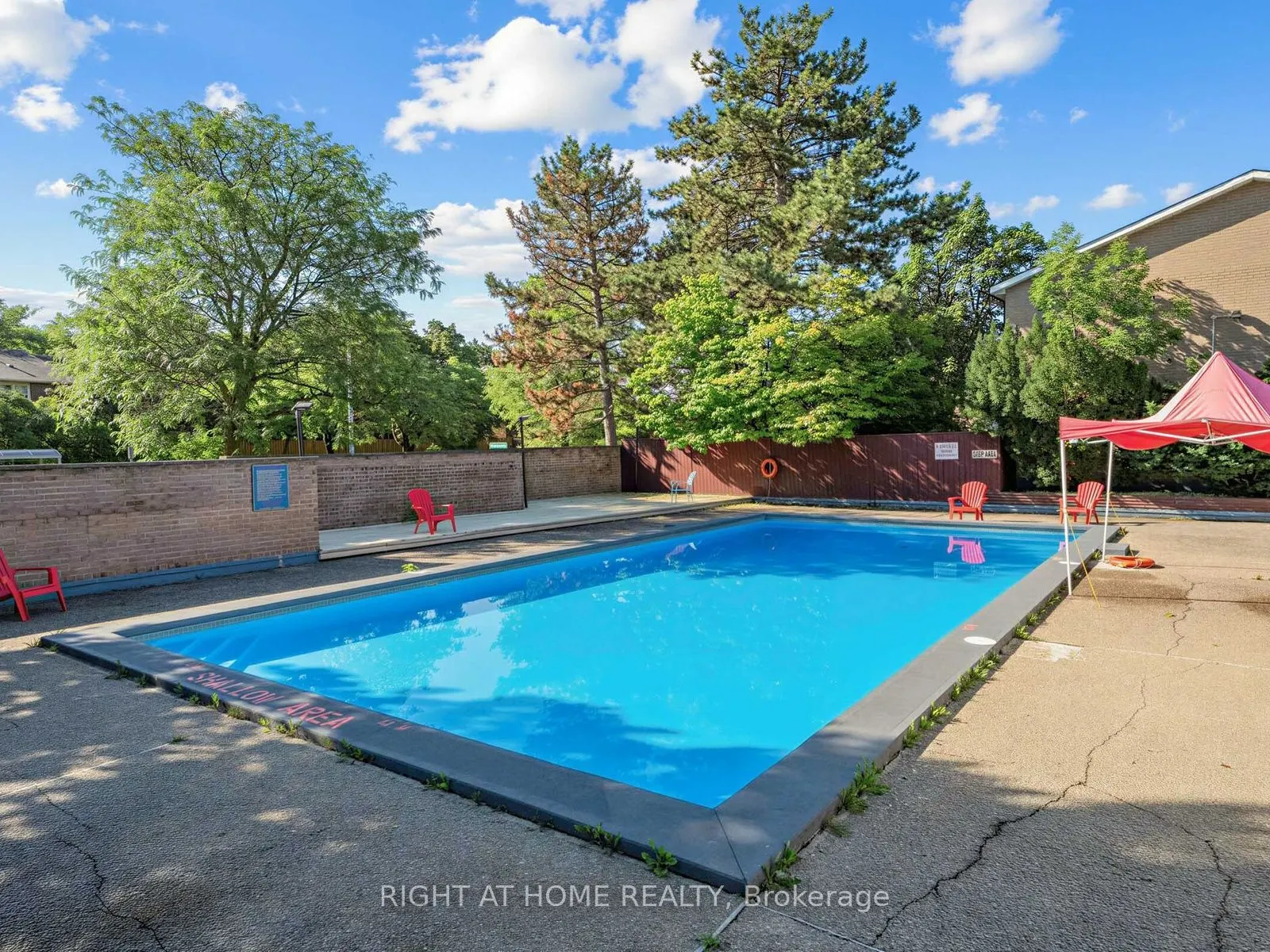10 Fleetwood Crescent #10
