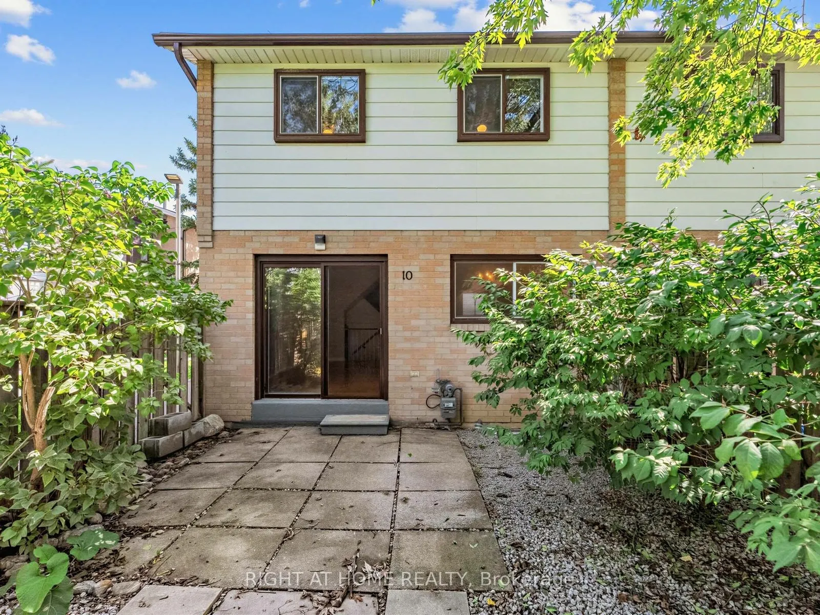 10 Fleetwood Crescent #10