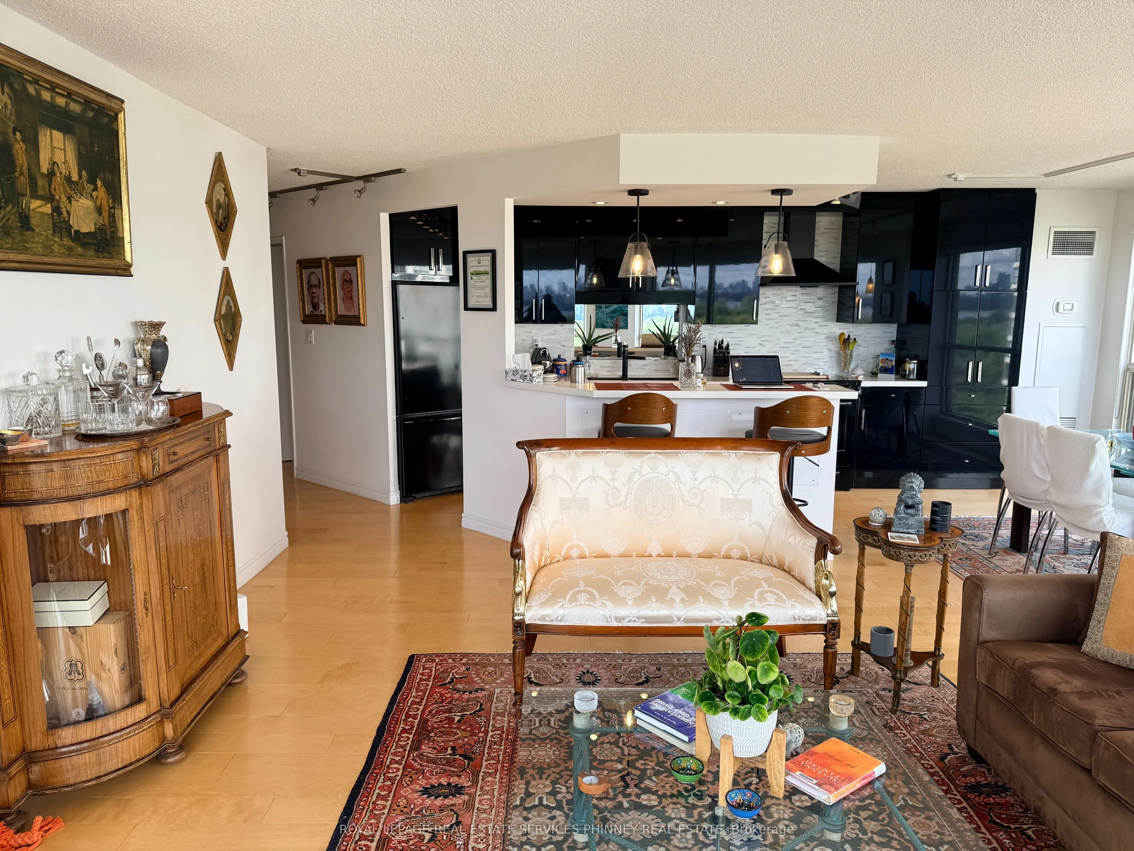 2267 Lake Shore Boulevard #802