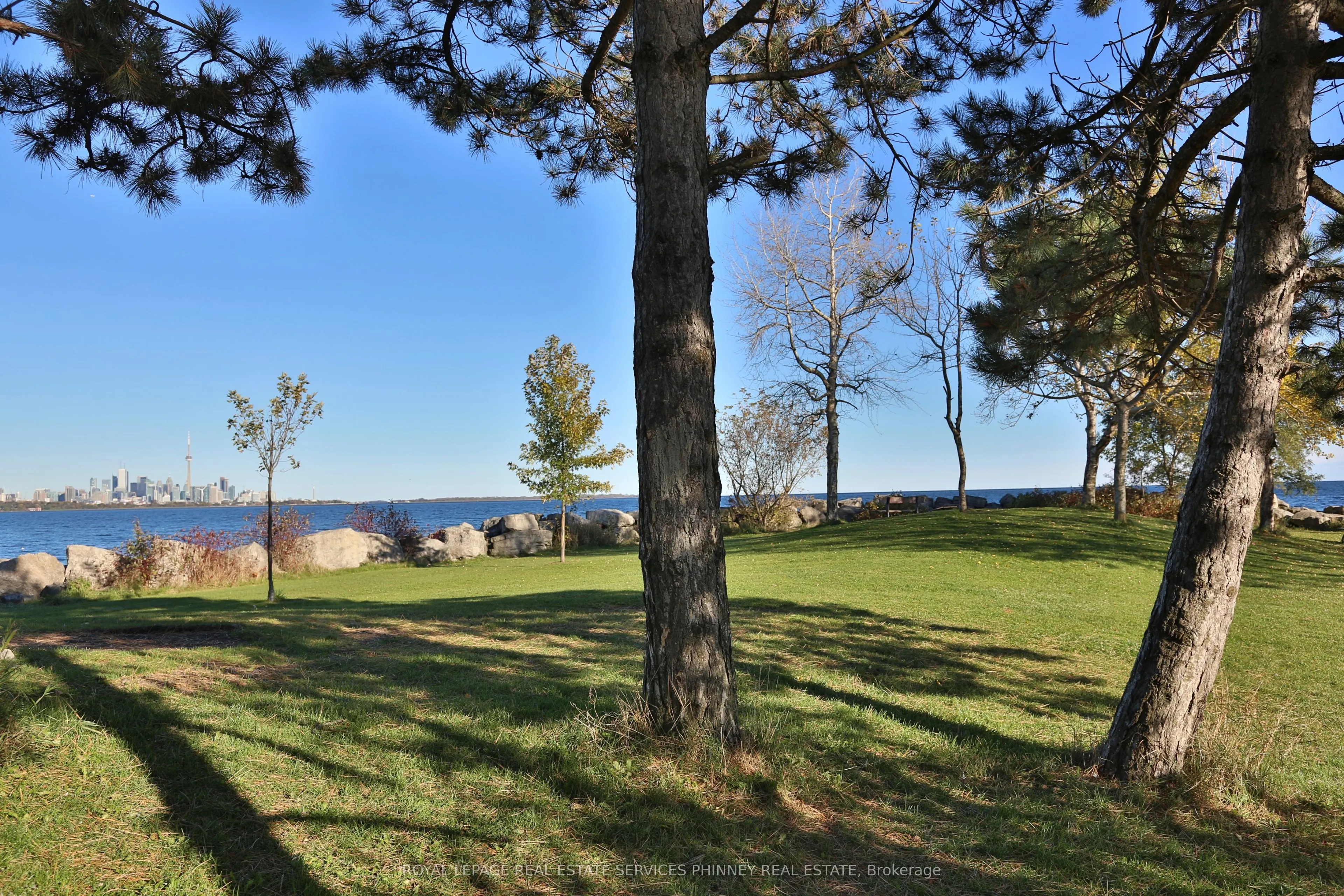 2267 Lake Shore Boulevard #802