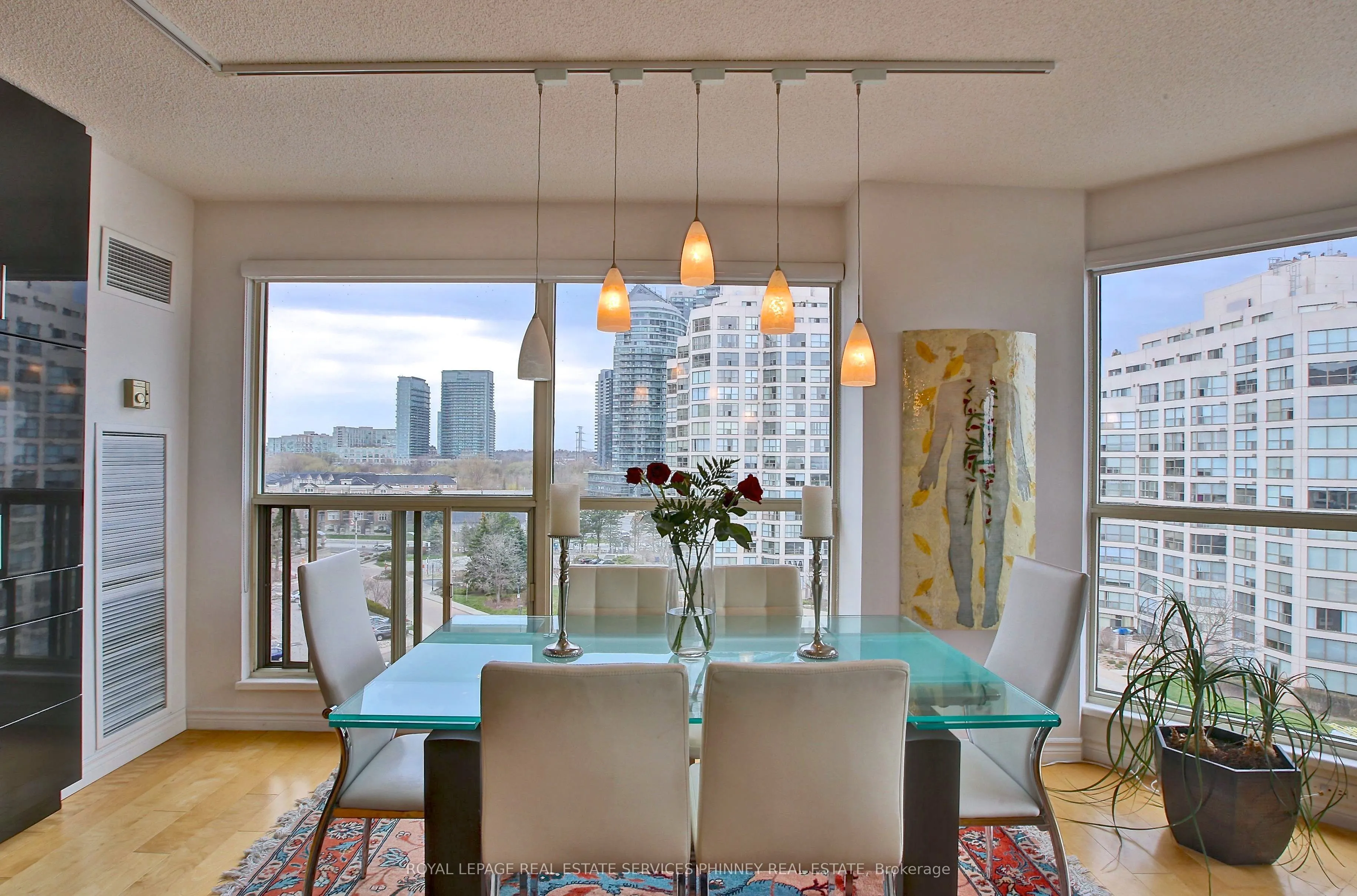 2267 Lake Shore Boulevard #802