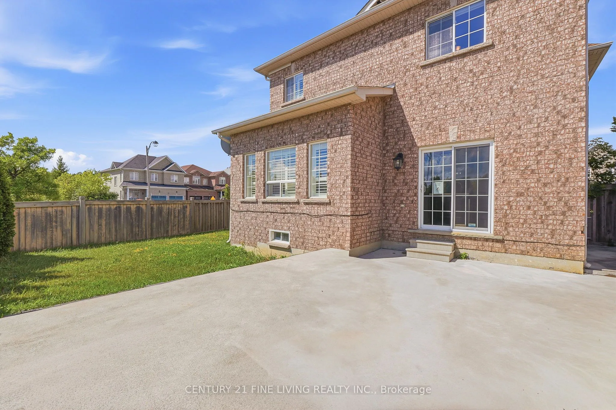 92 KETTLEWELL Crescent