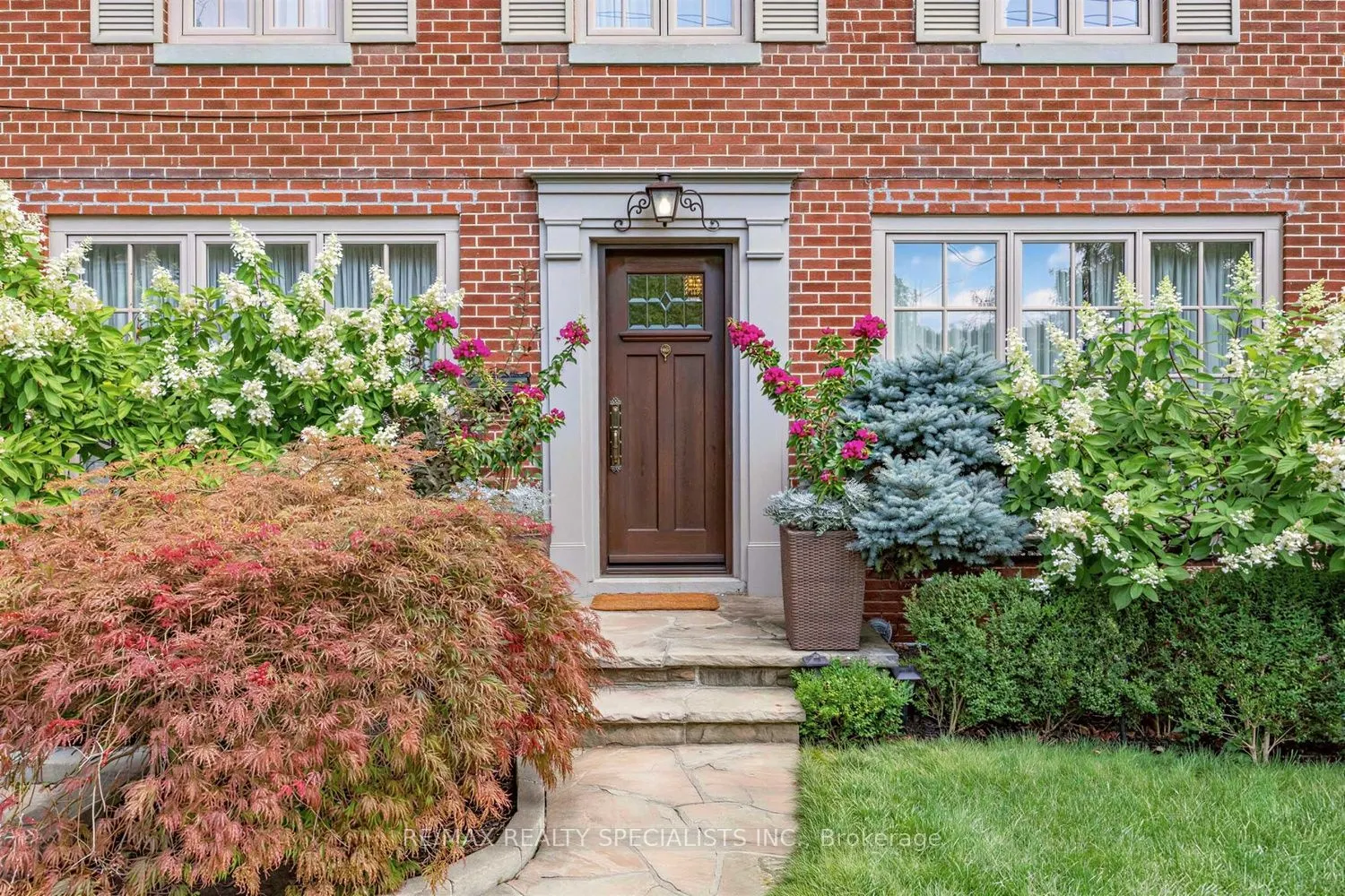 1211 Royal York Road
