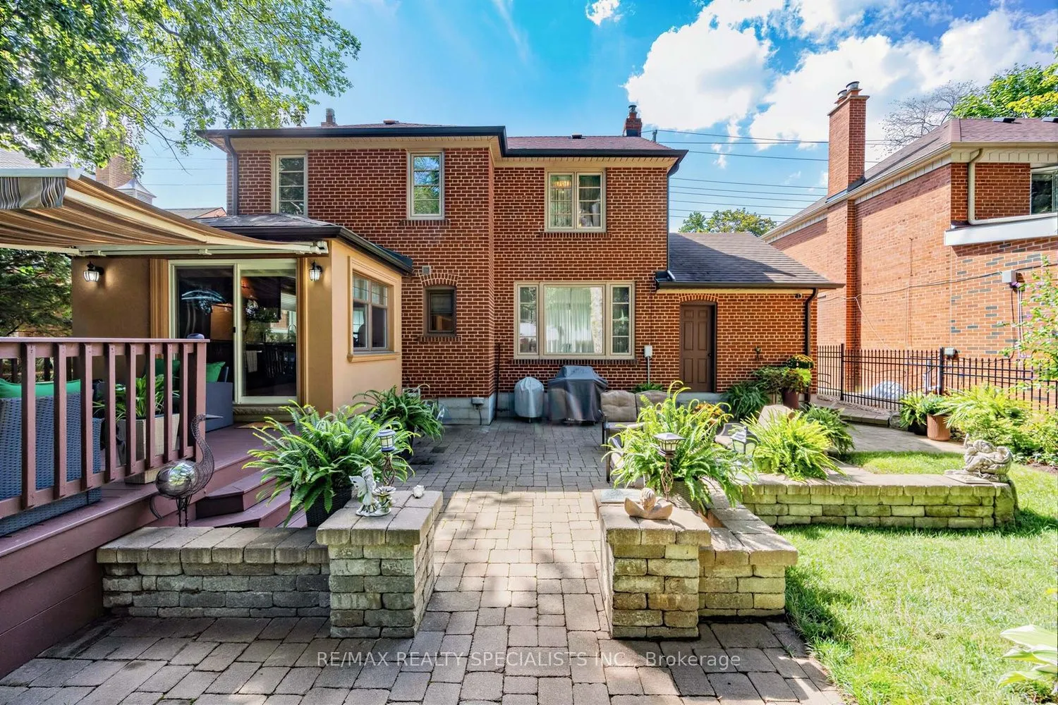 1211 Royal York Road