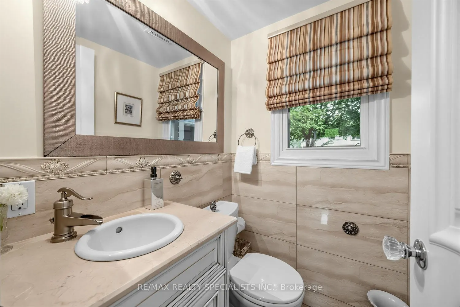 1211 Royal York Road