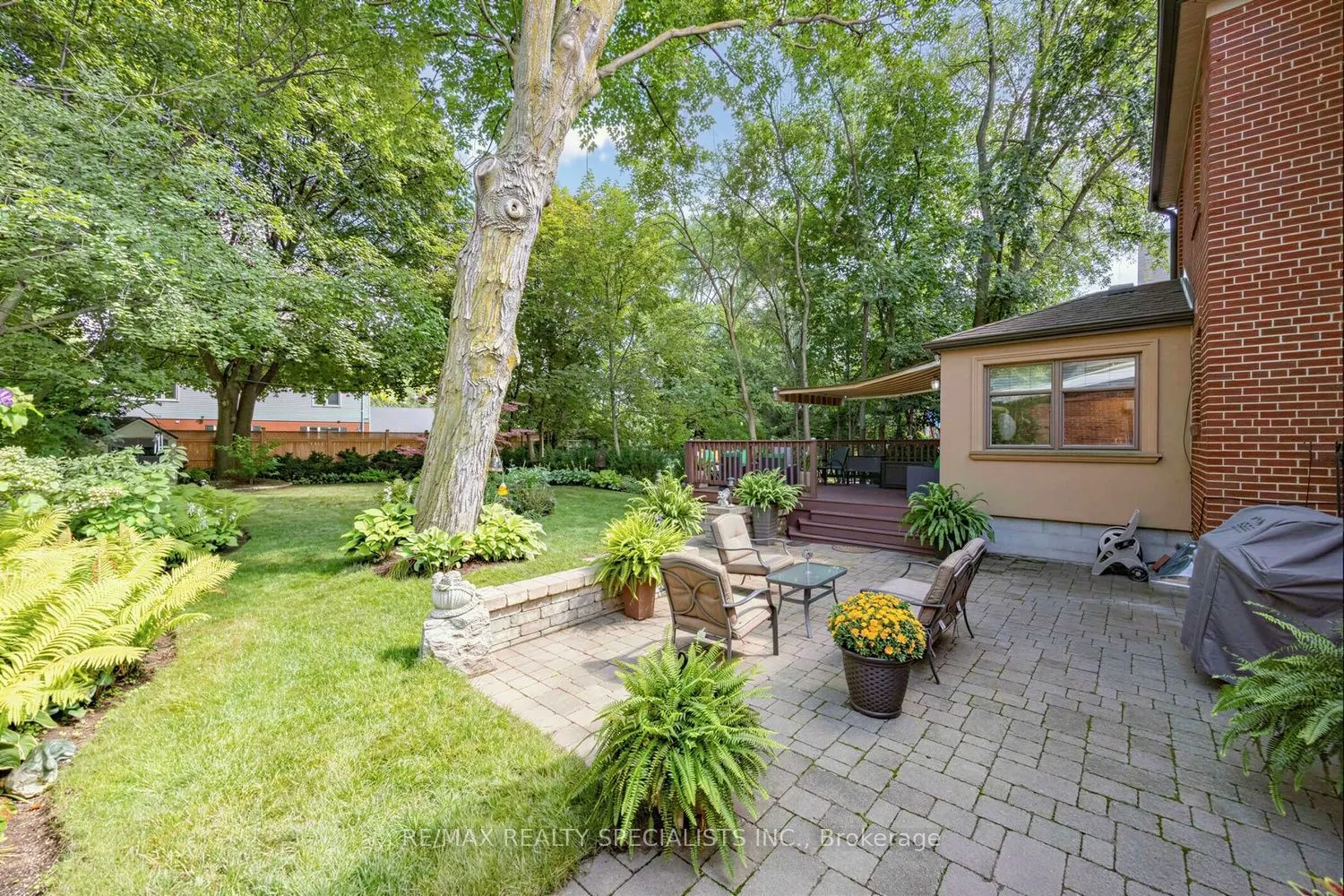 1211 Royal York Road