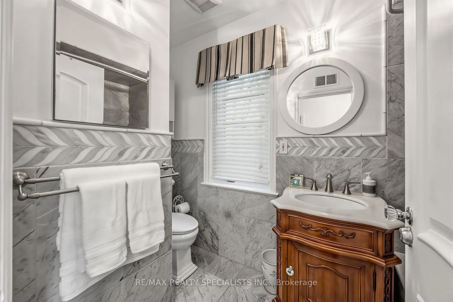 1211 Royal York Road