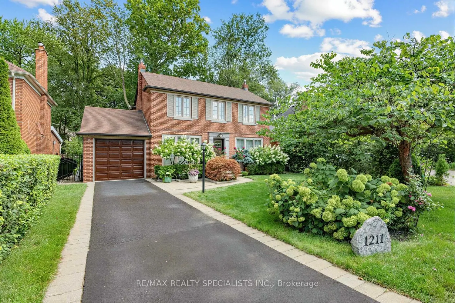 1211 Royal York Road