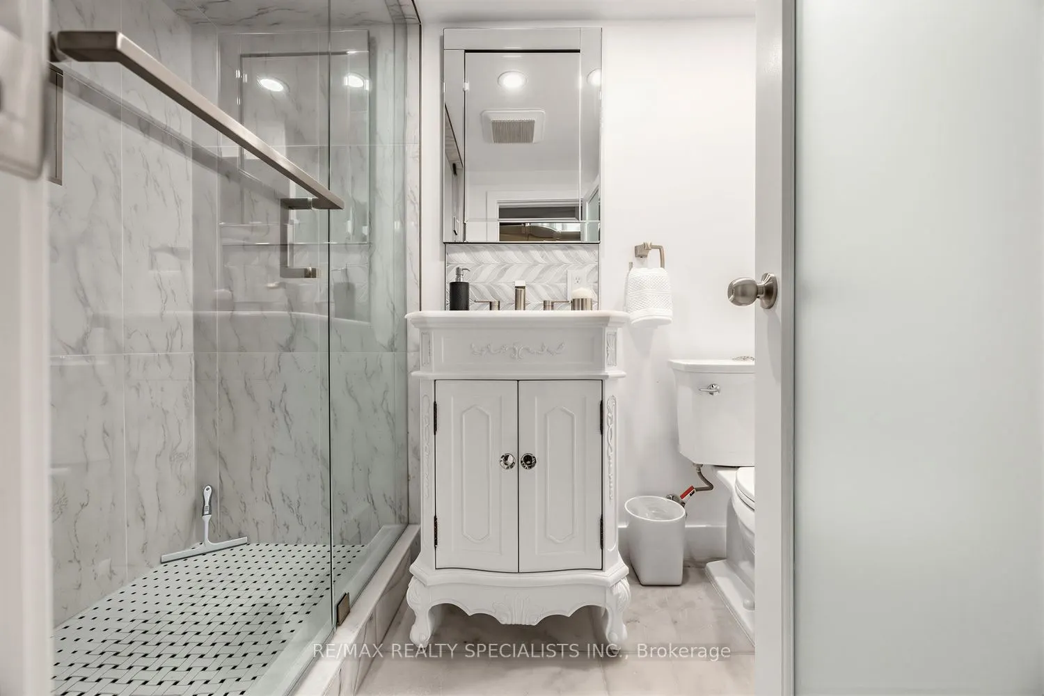 1211 Royal York Road