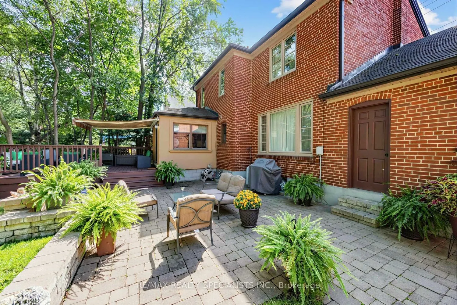 1211 Royal York Road