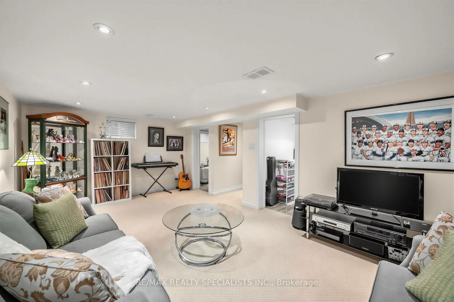 1211 Royal York Road