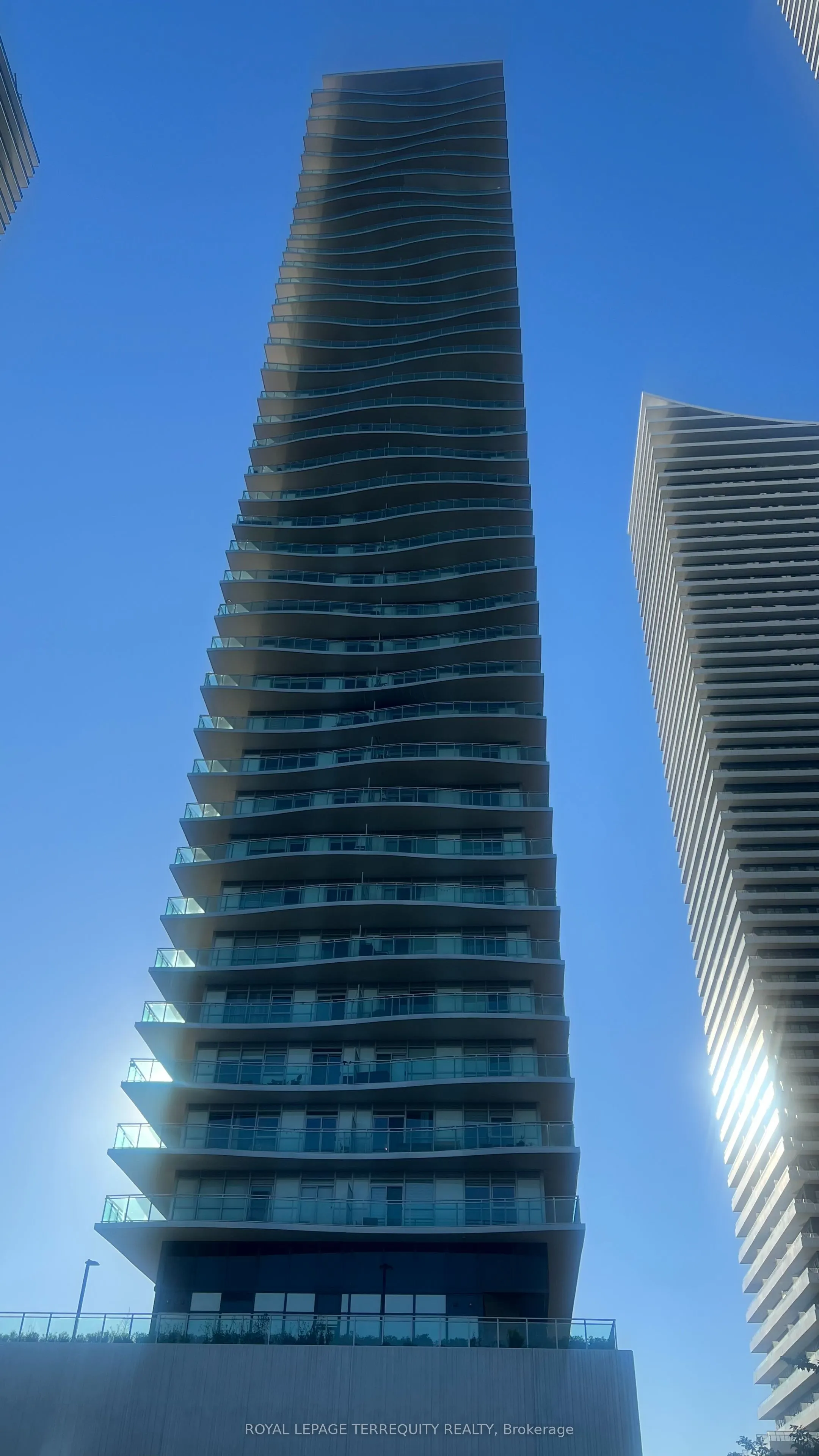 33 Shore Breeze Drive #1303