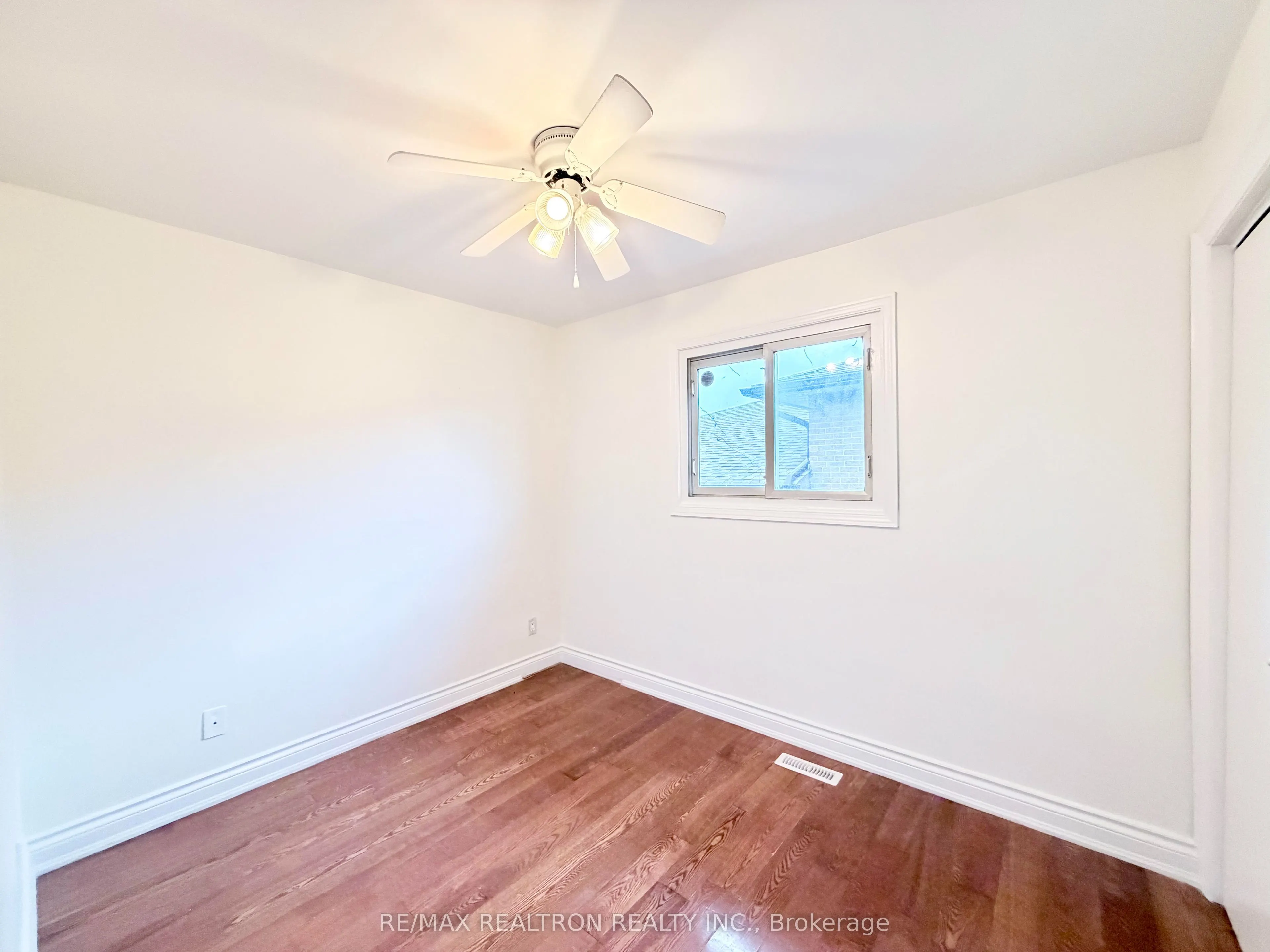 3948 Midhurst Lane #Main Floor