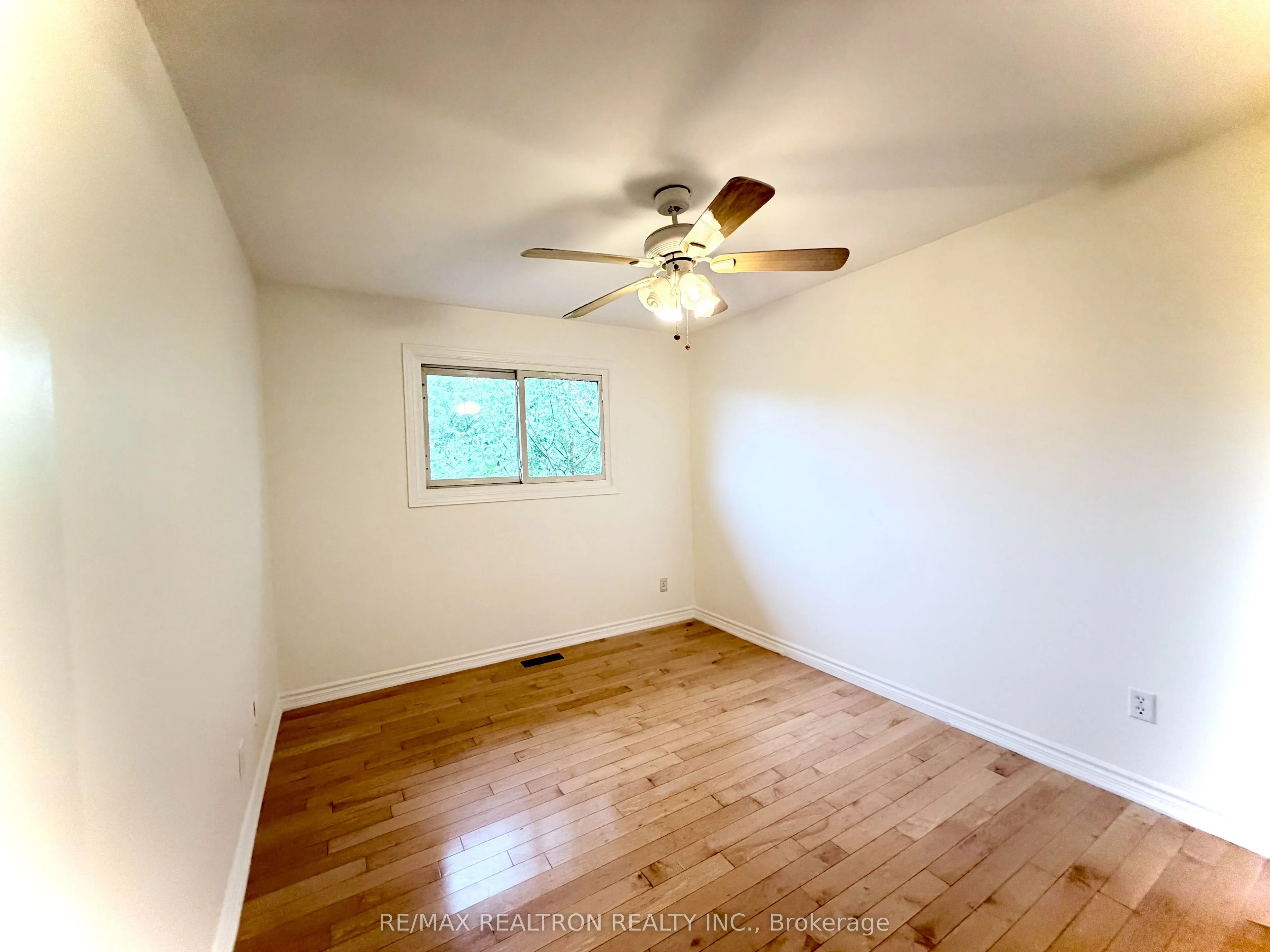 3948 Midhurst Lane #Main Floor
