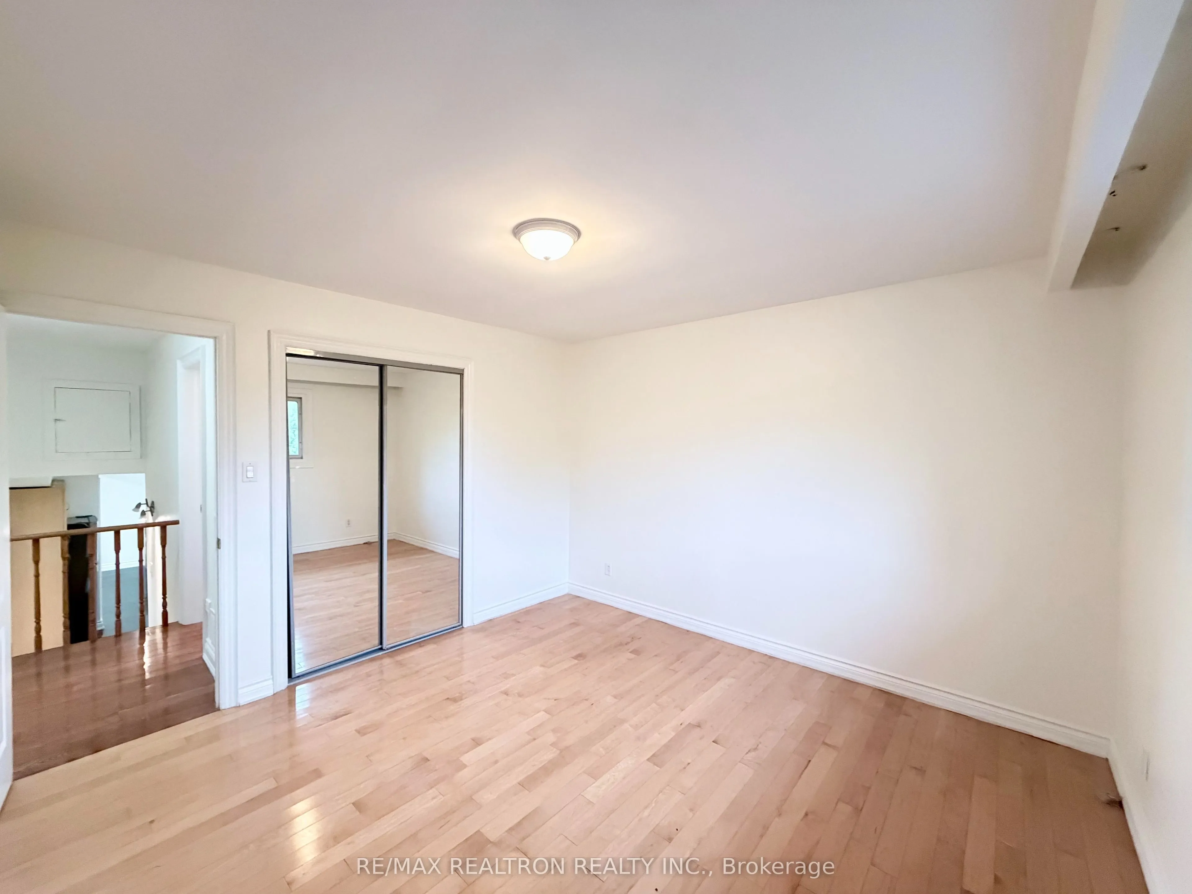 3948 Midhurst Lane #Main Floor