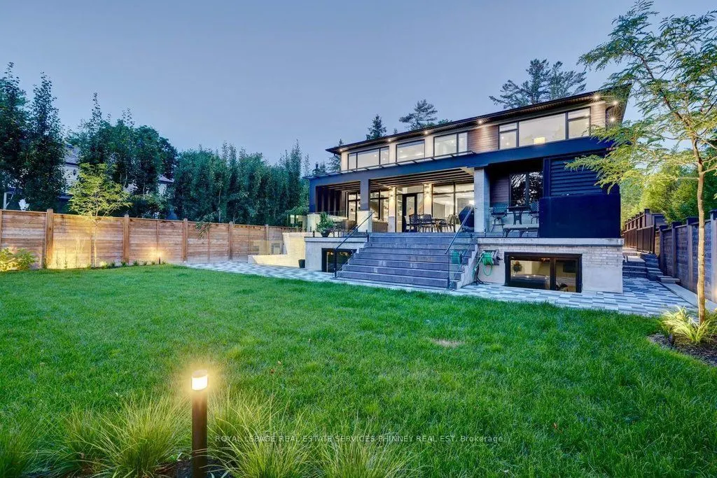 533 Carson Lane