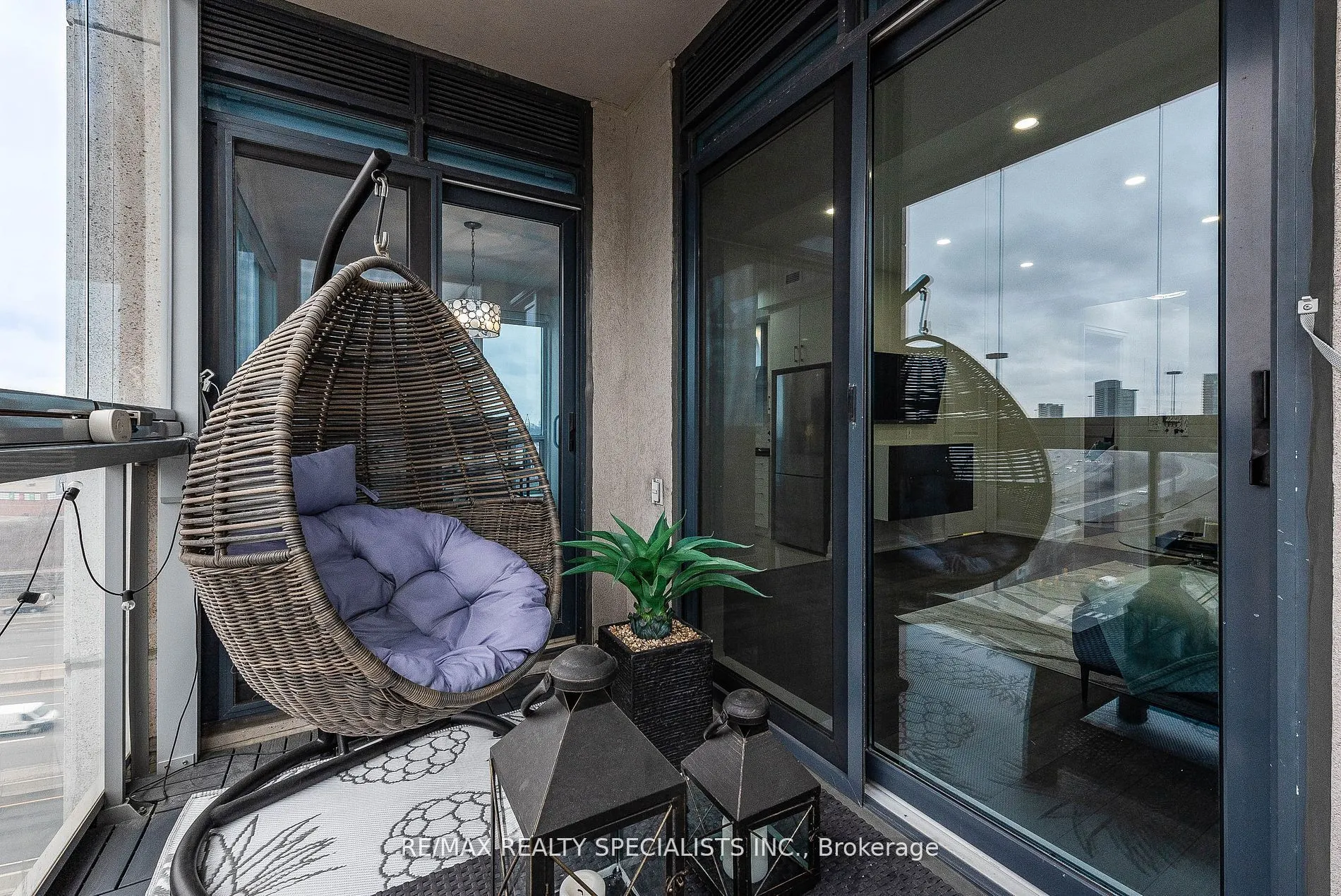 2083 Lake Shore Boulevard W #1114