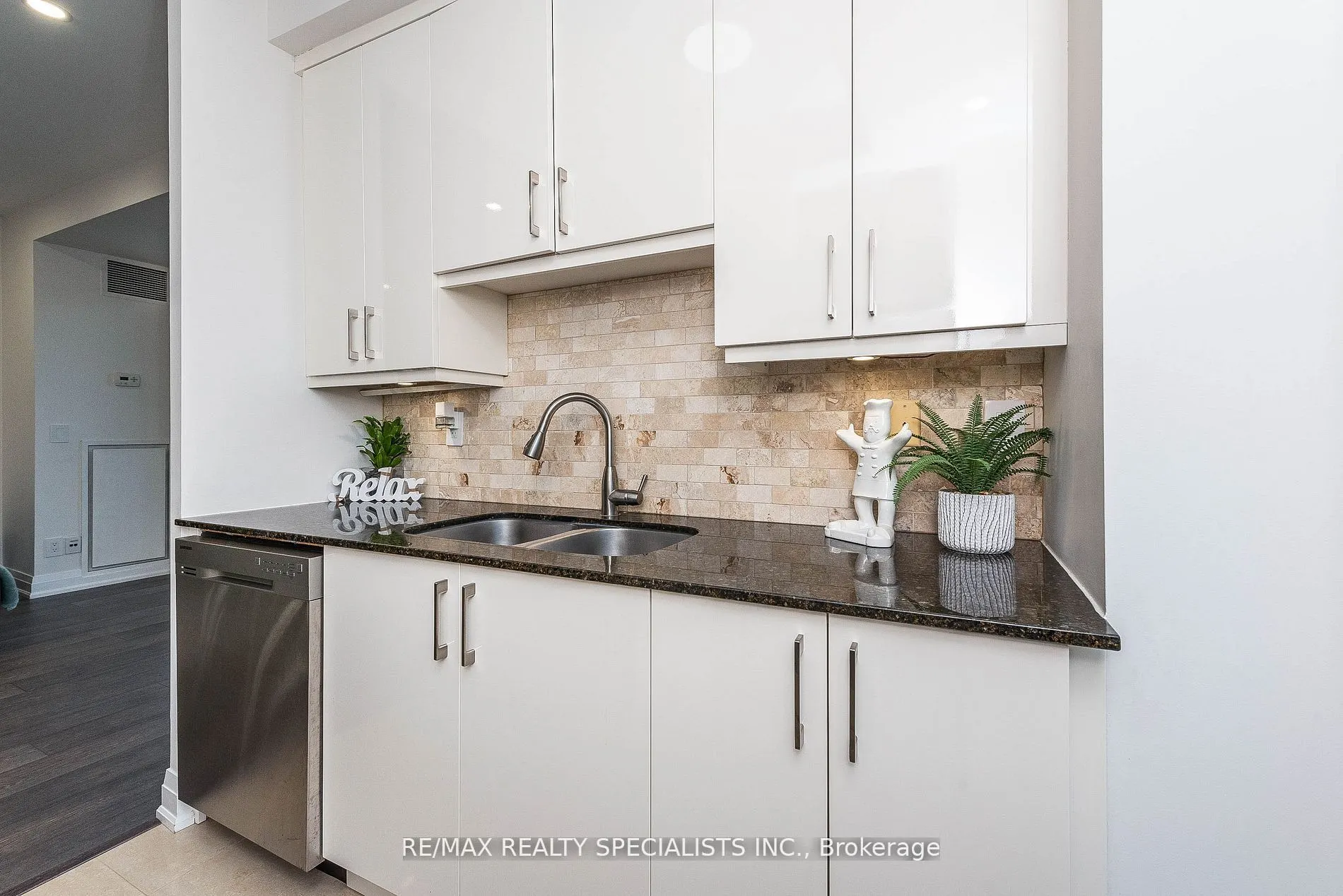 2083 Lake Shore Boulevard W #1114