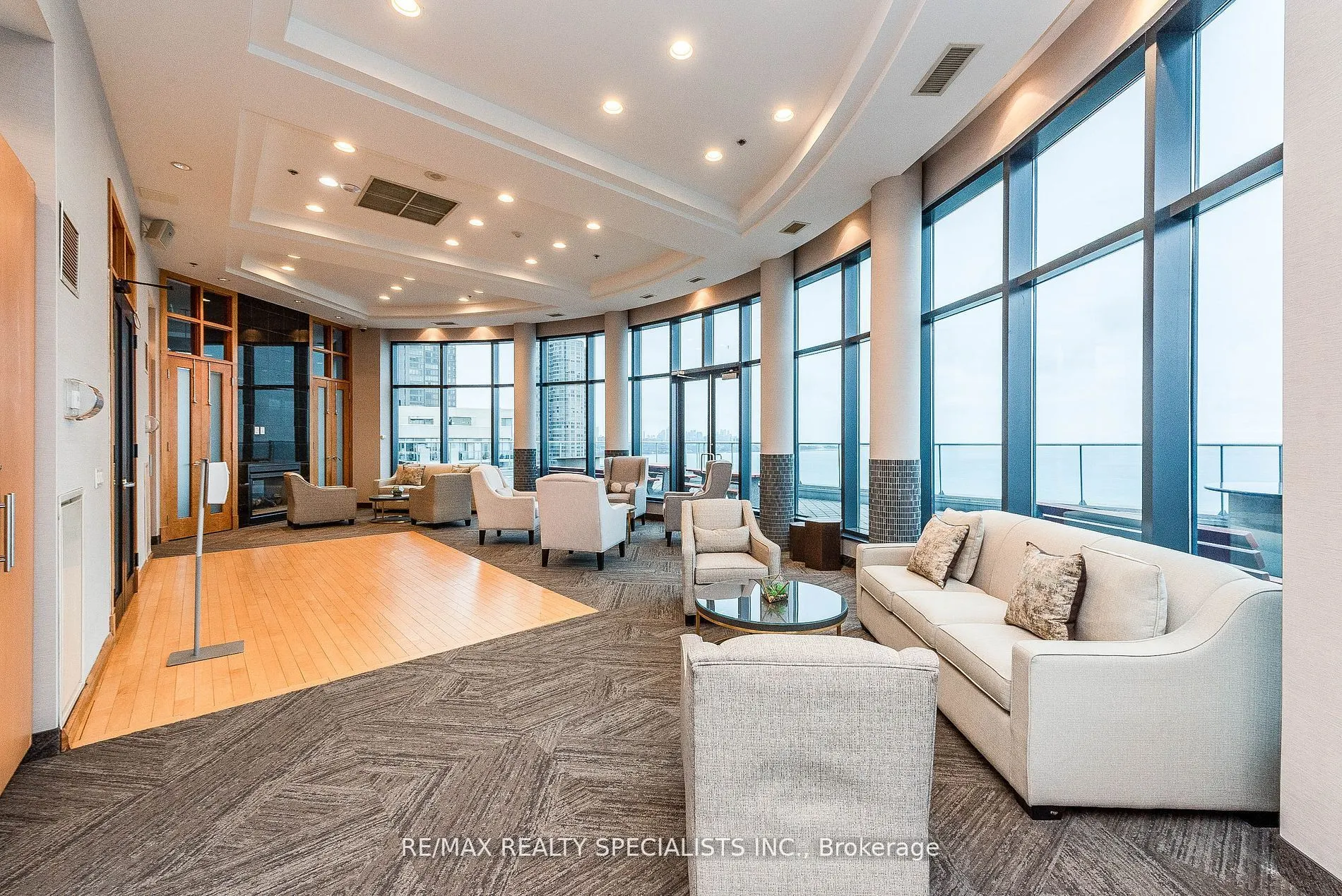 2083 Lake Shore Boulevard W #1114