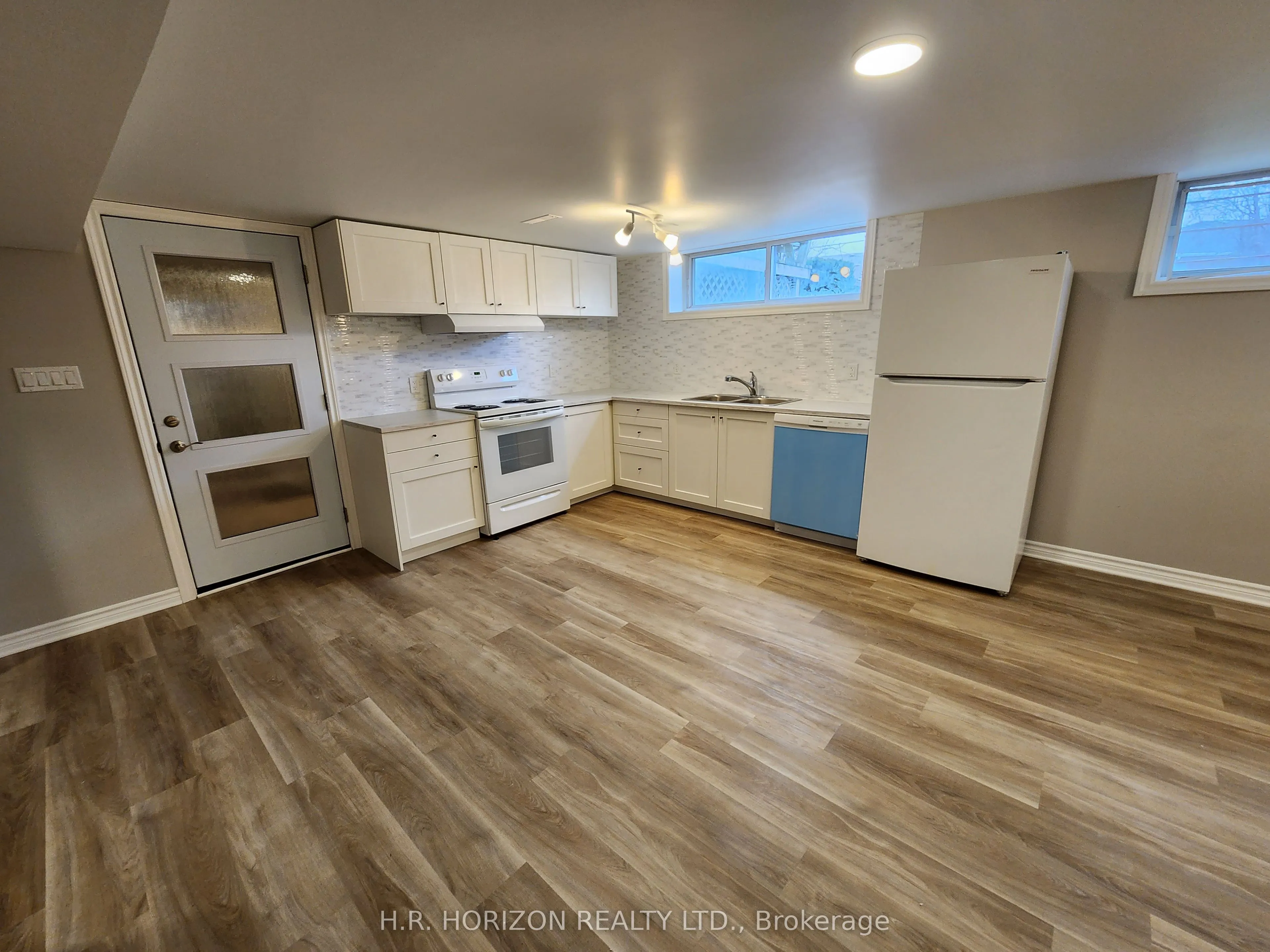 343 Henderson Street #Lower