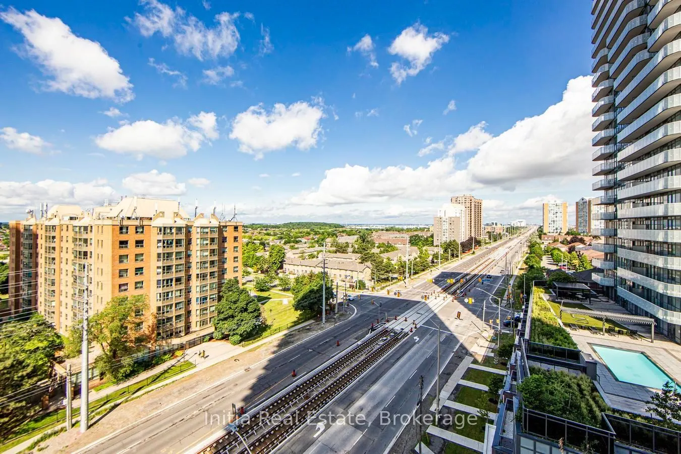 5105 Hurontario Street N #808