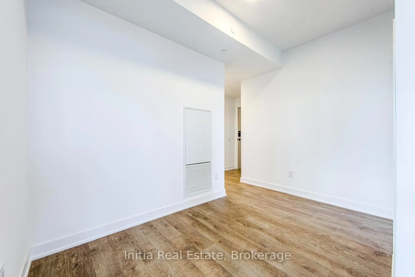 5105 Hurontario Street N #808