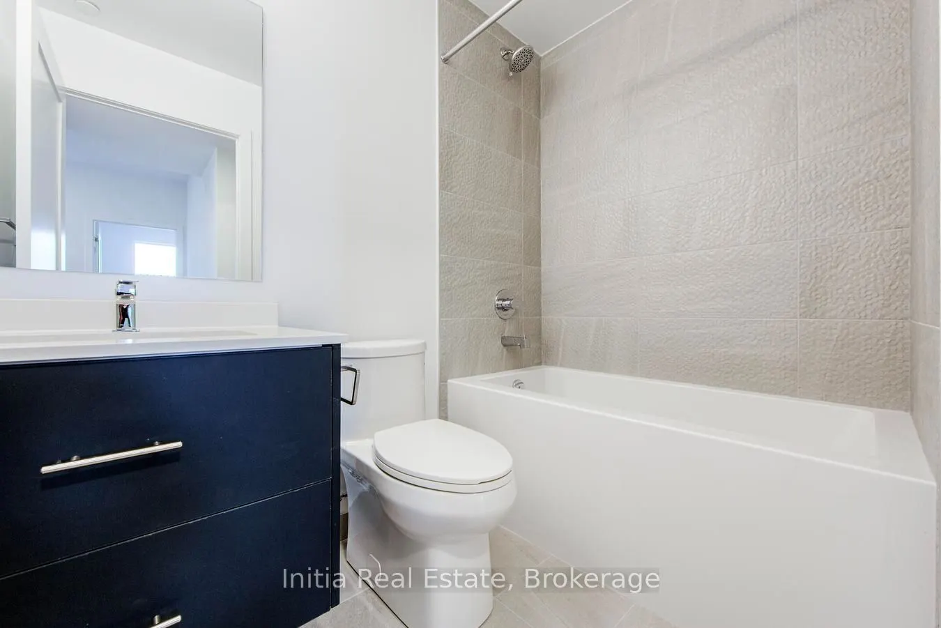 5105 Hurontario Street N #808