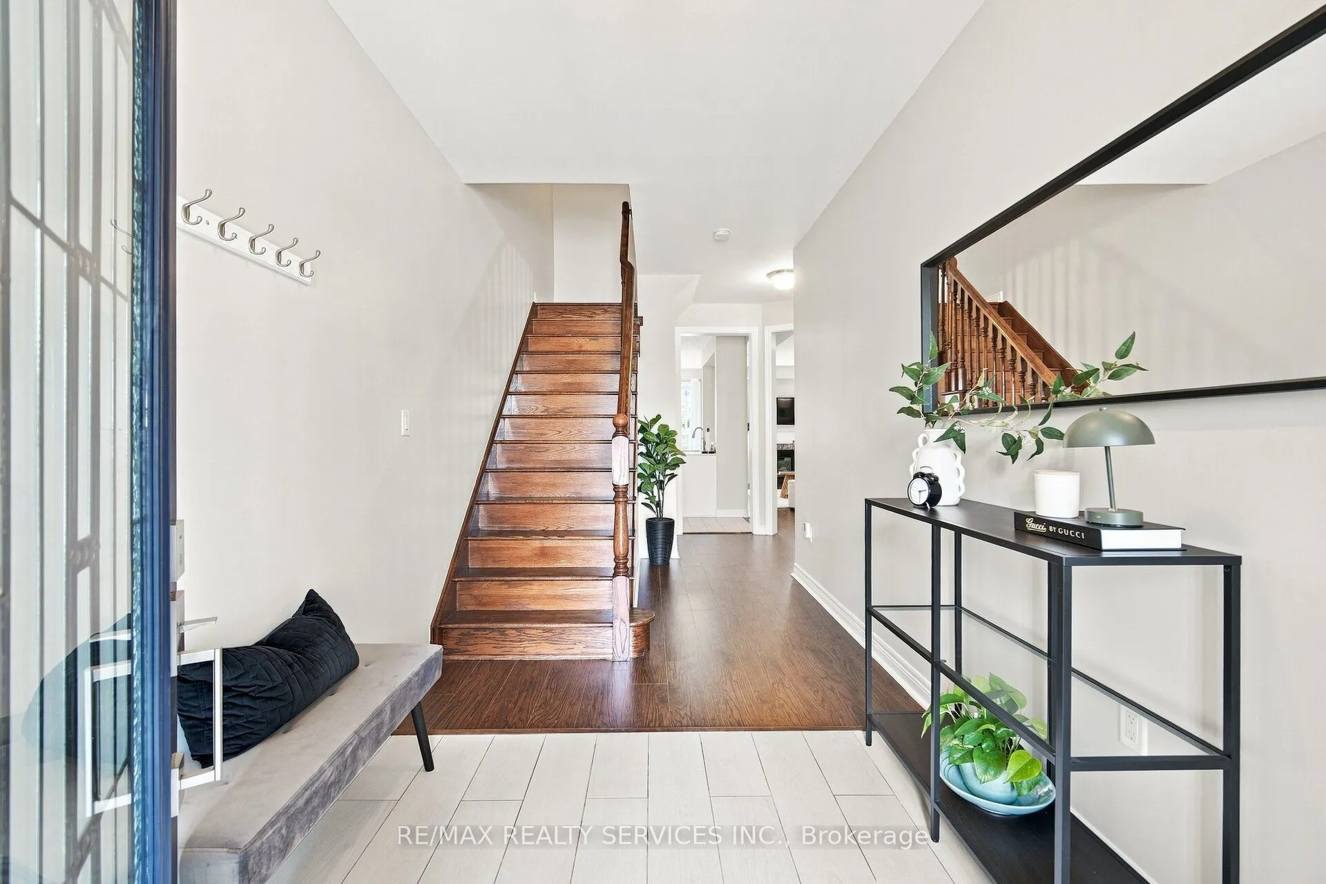 20 Cedarcrest Street