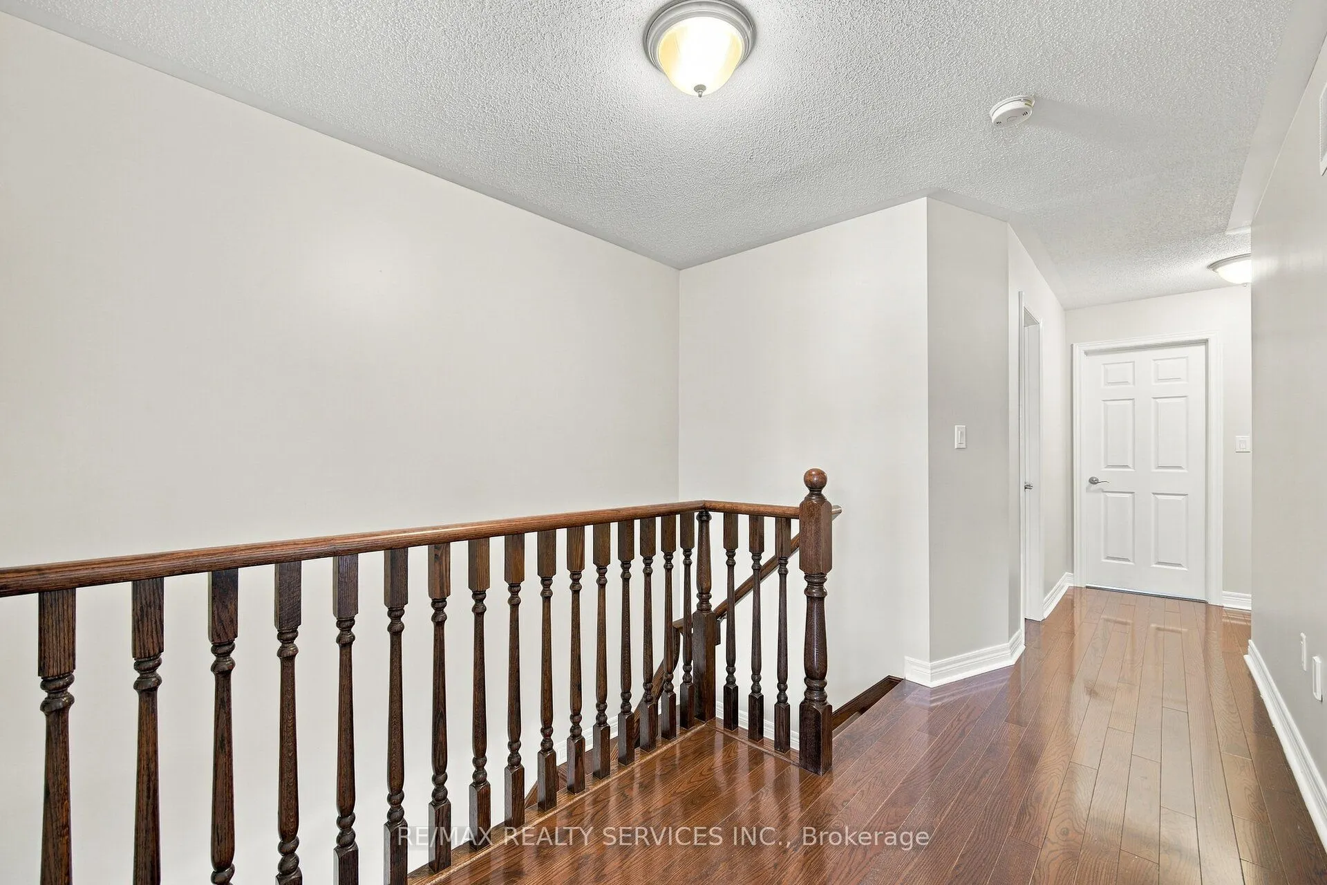 20 Cedarcrest Street
