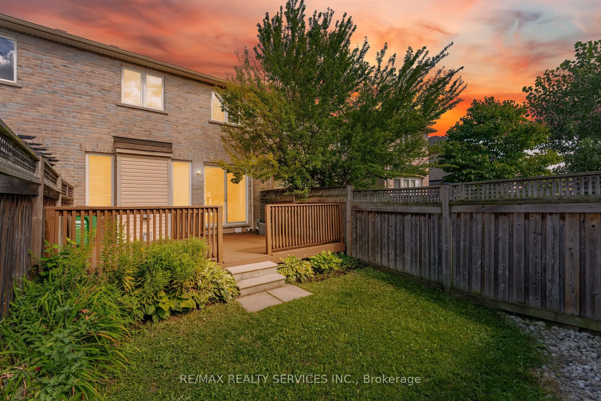 20 Cedarcrest Street