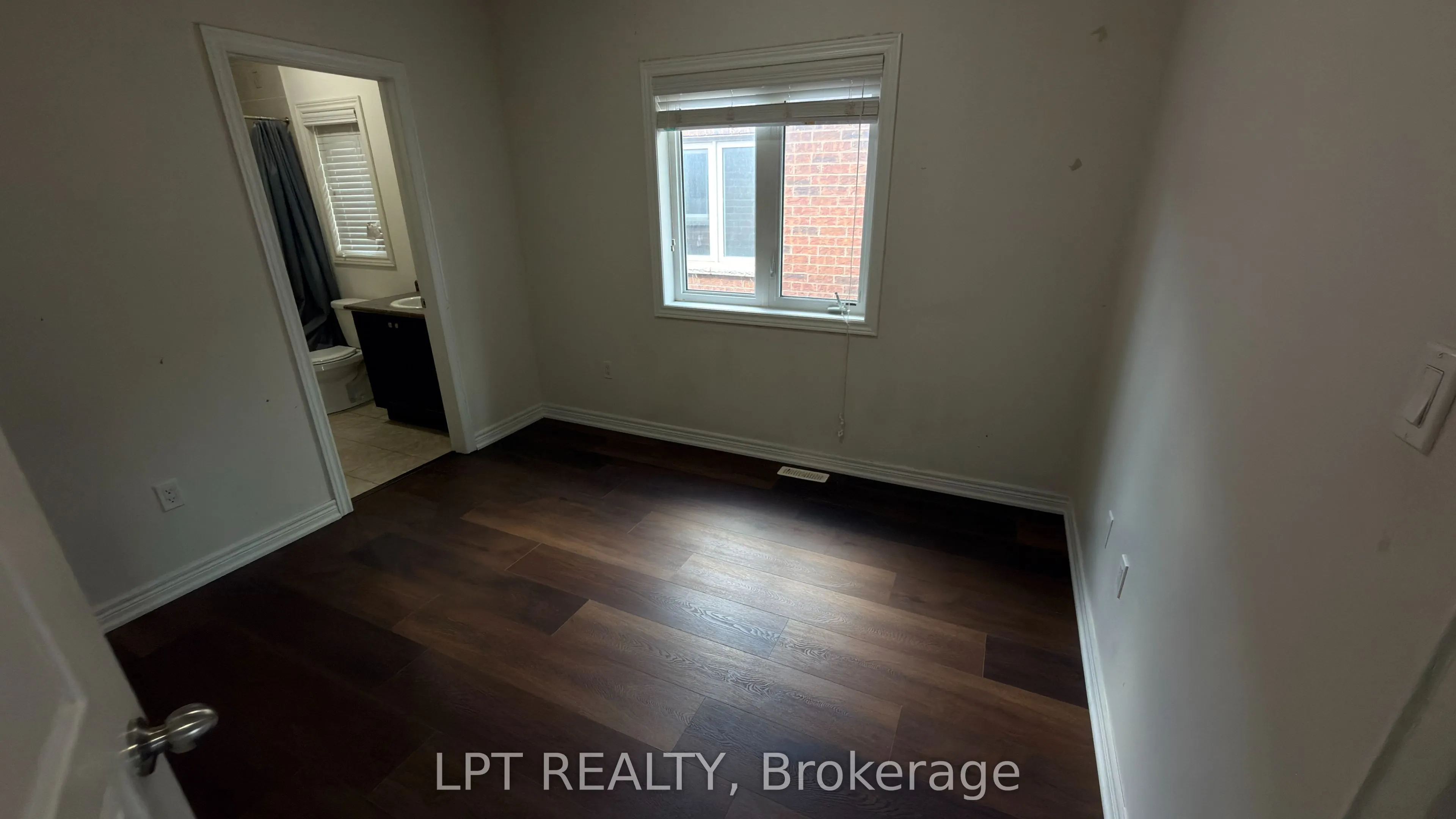 35 Humberstone Crescent