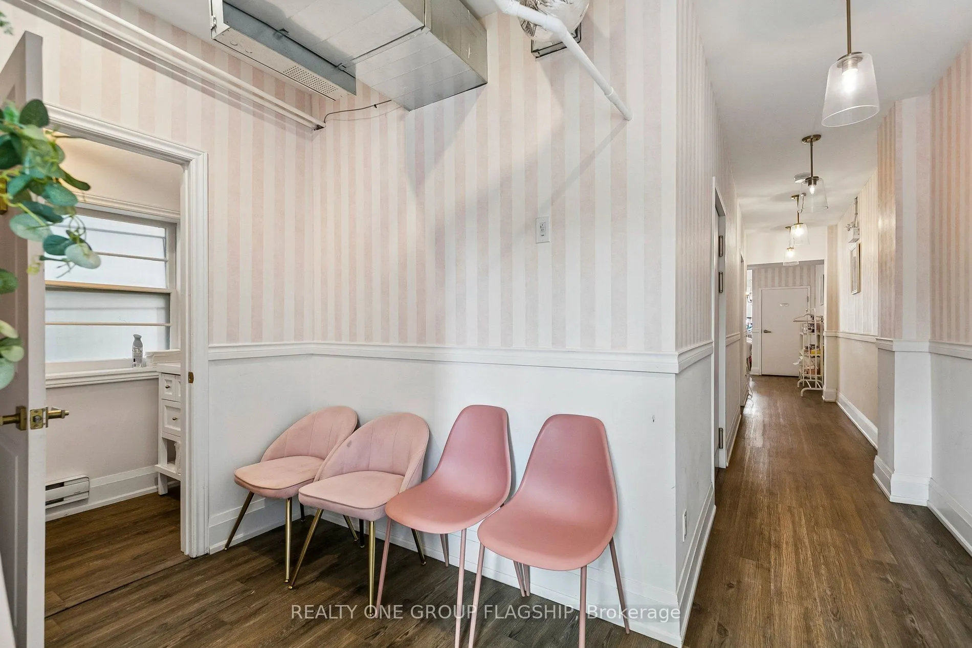 243 Lakeshore East Road