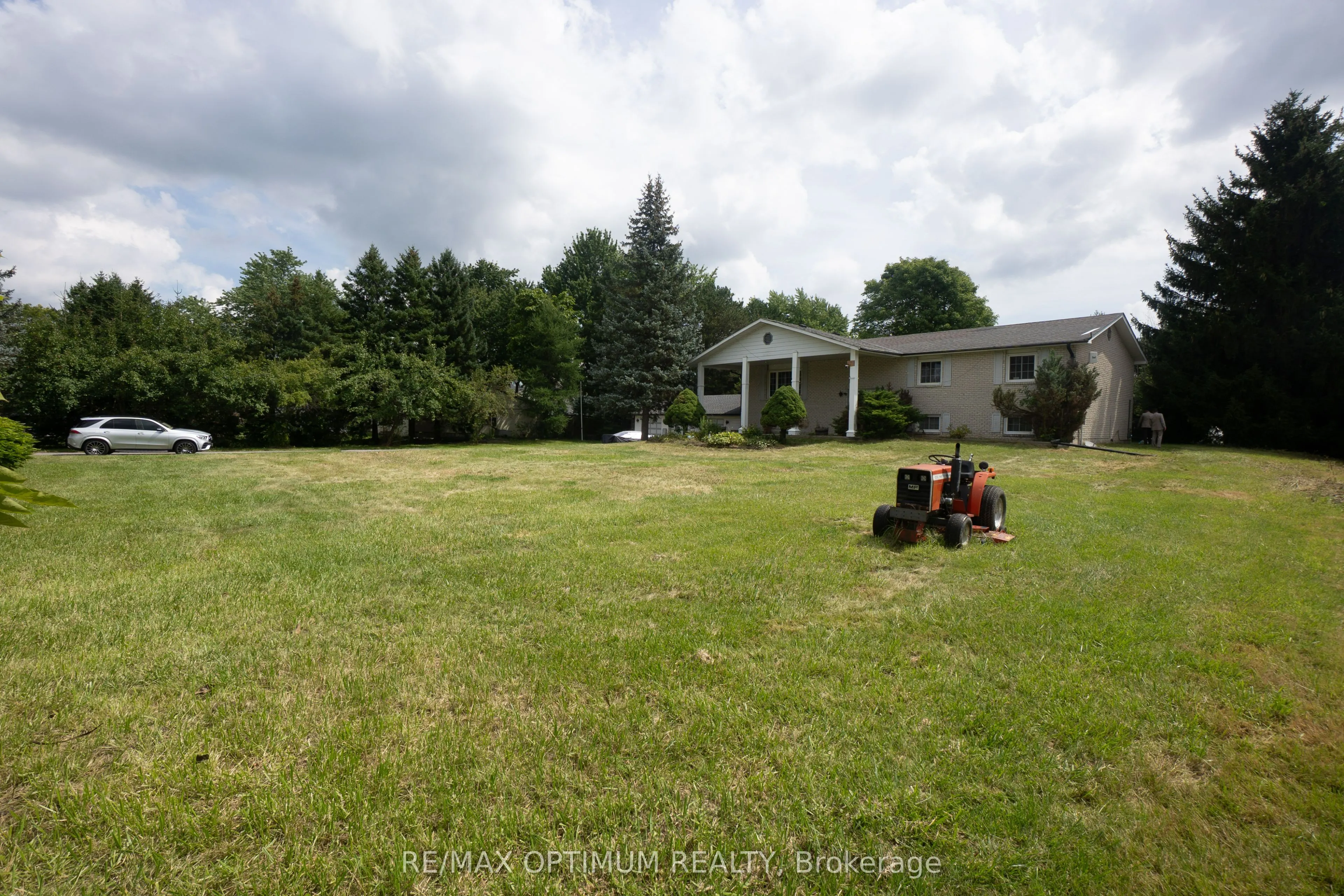 11900 5 Side Road