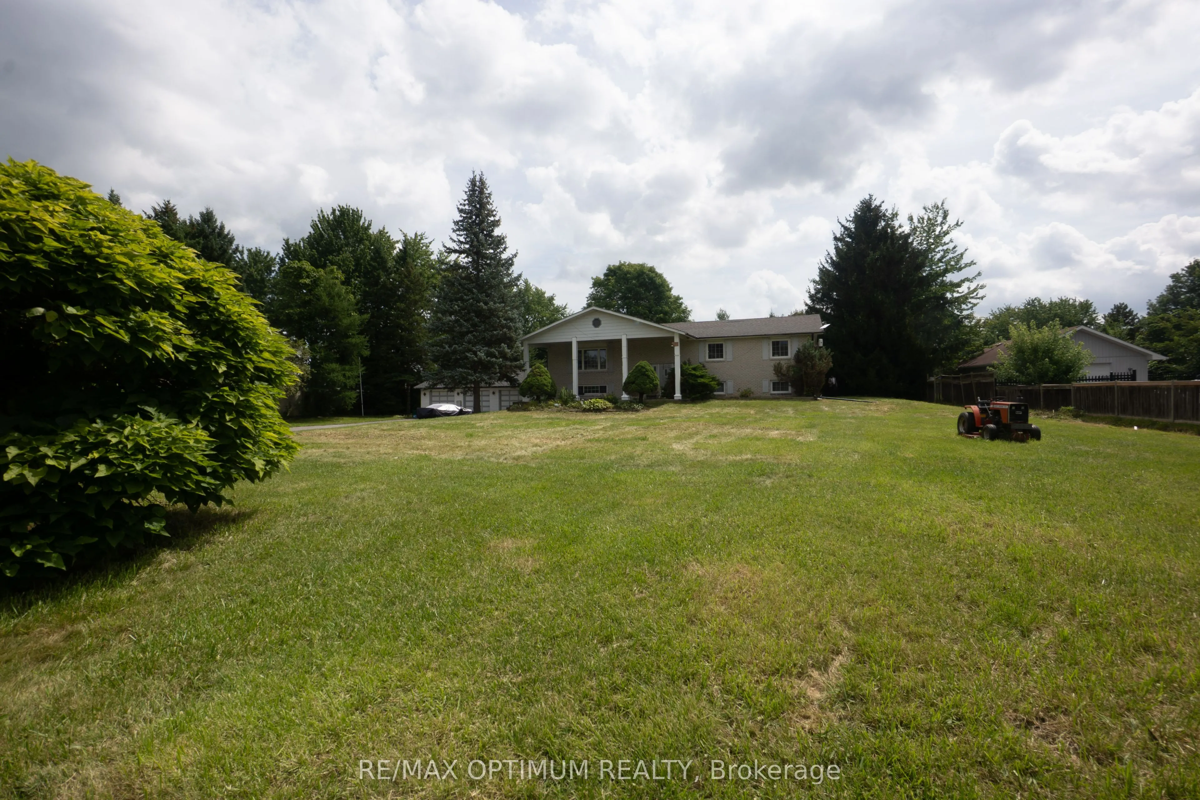 11900 5 Side Road