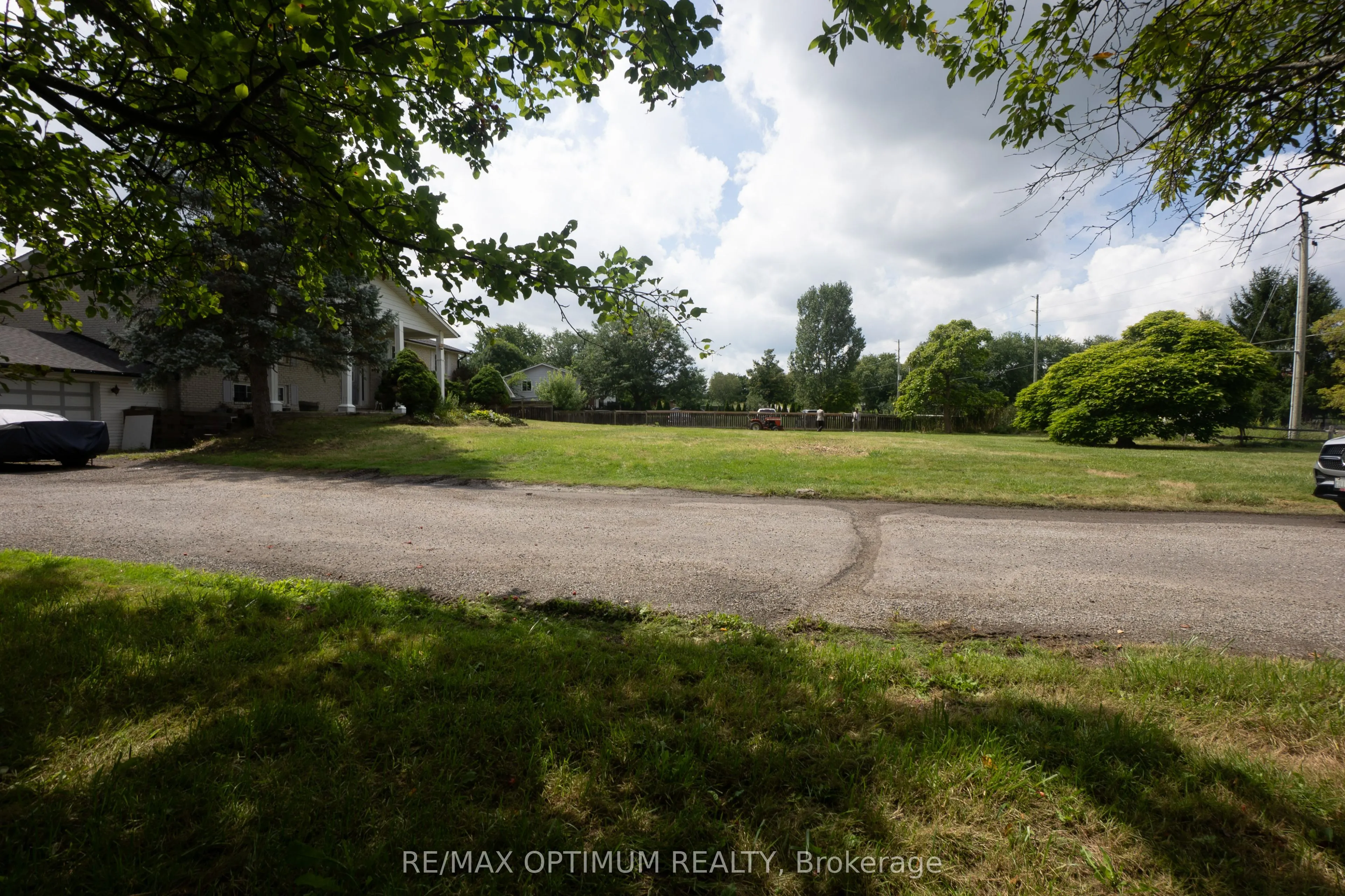 11900 5 Side Road