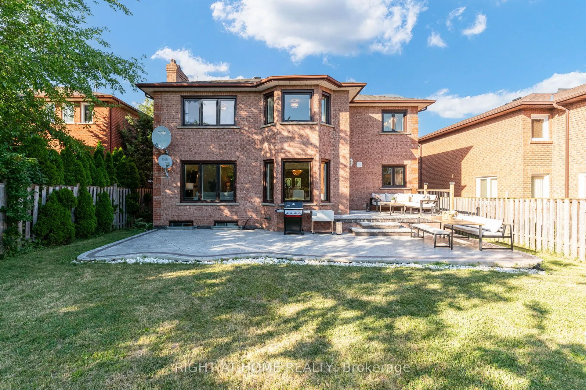 2598 Mason Heights